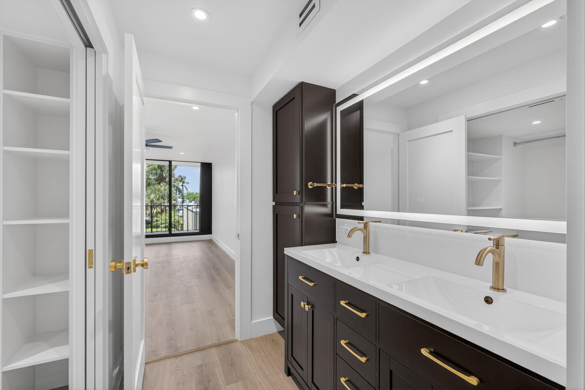 136 Lakeshore, North Palm Beach FL 33408