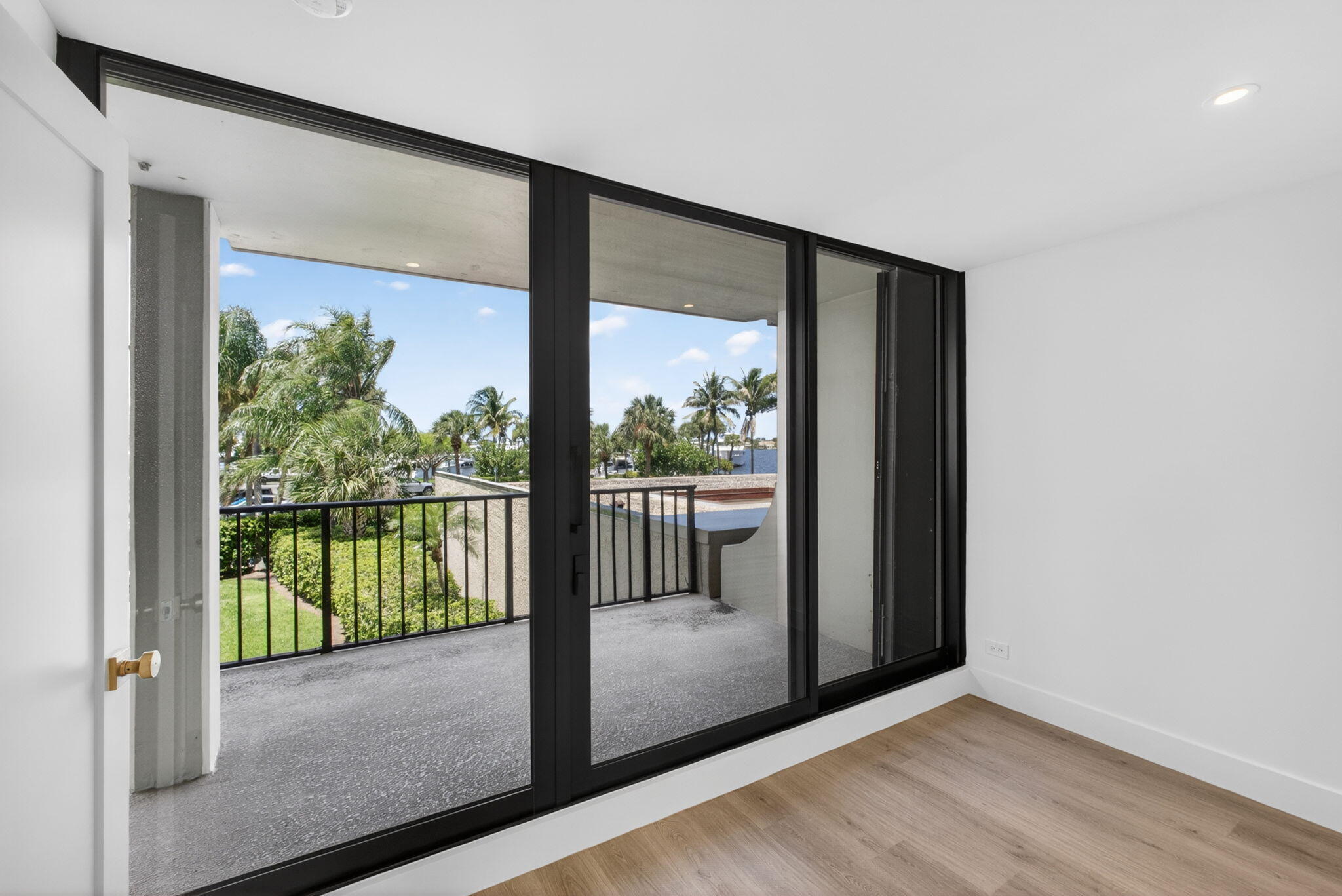 136 Lakeshore, North Palm Beach FL 33408