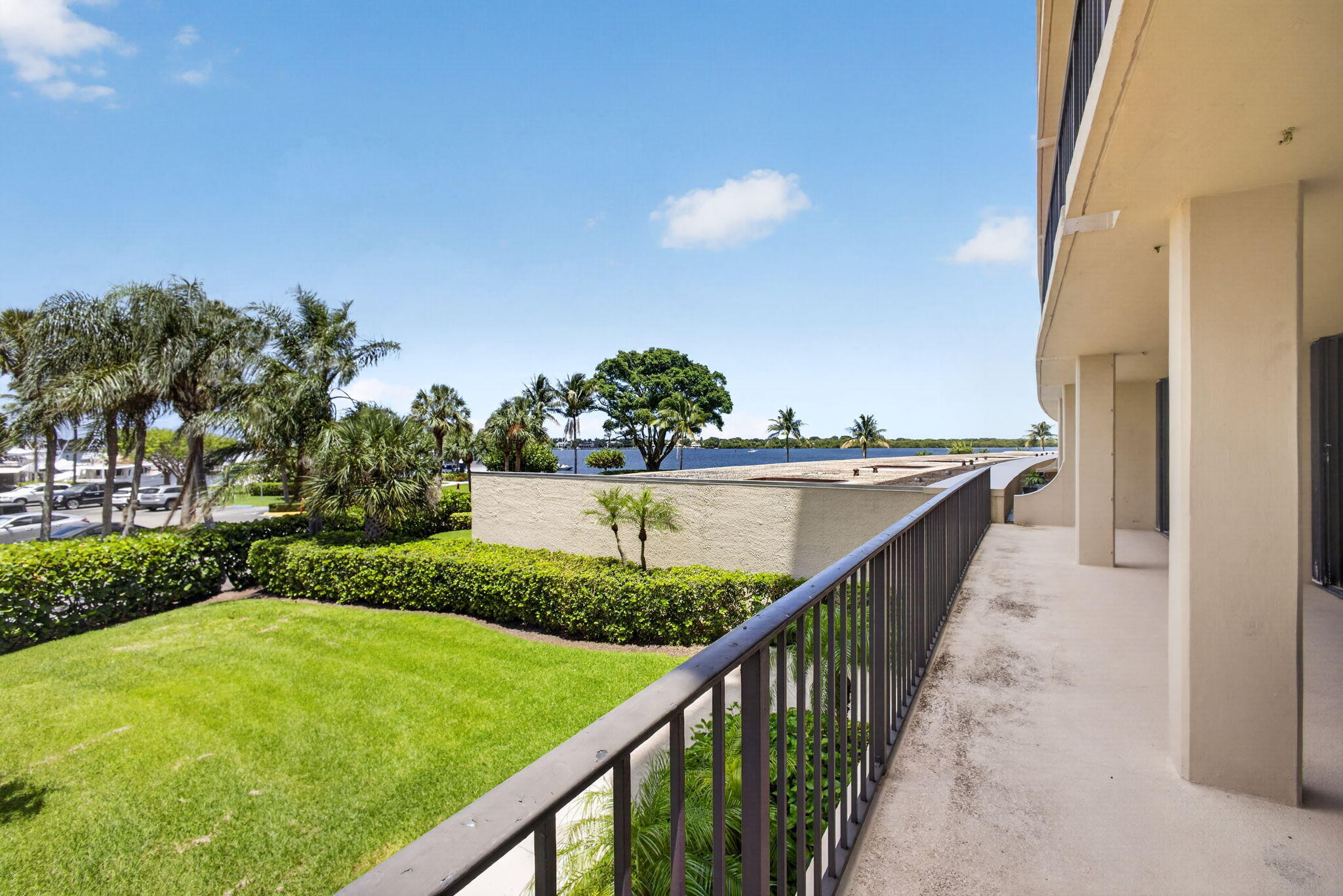 136 Lakeshore, North Palm Beach FL 33408