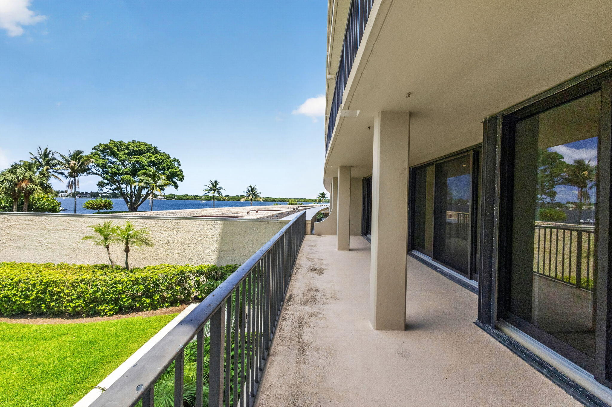 136 Lakeshore, North Palm Beach FL 33408