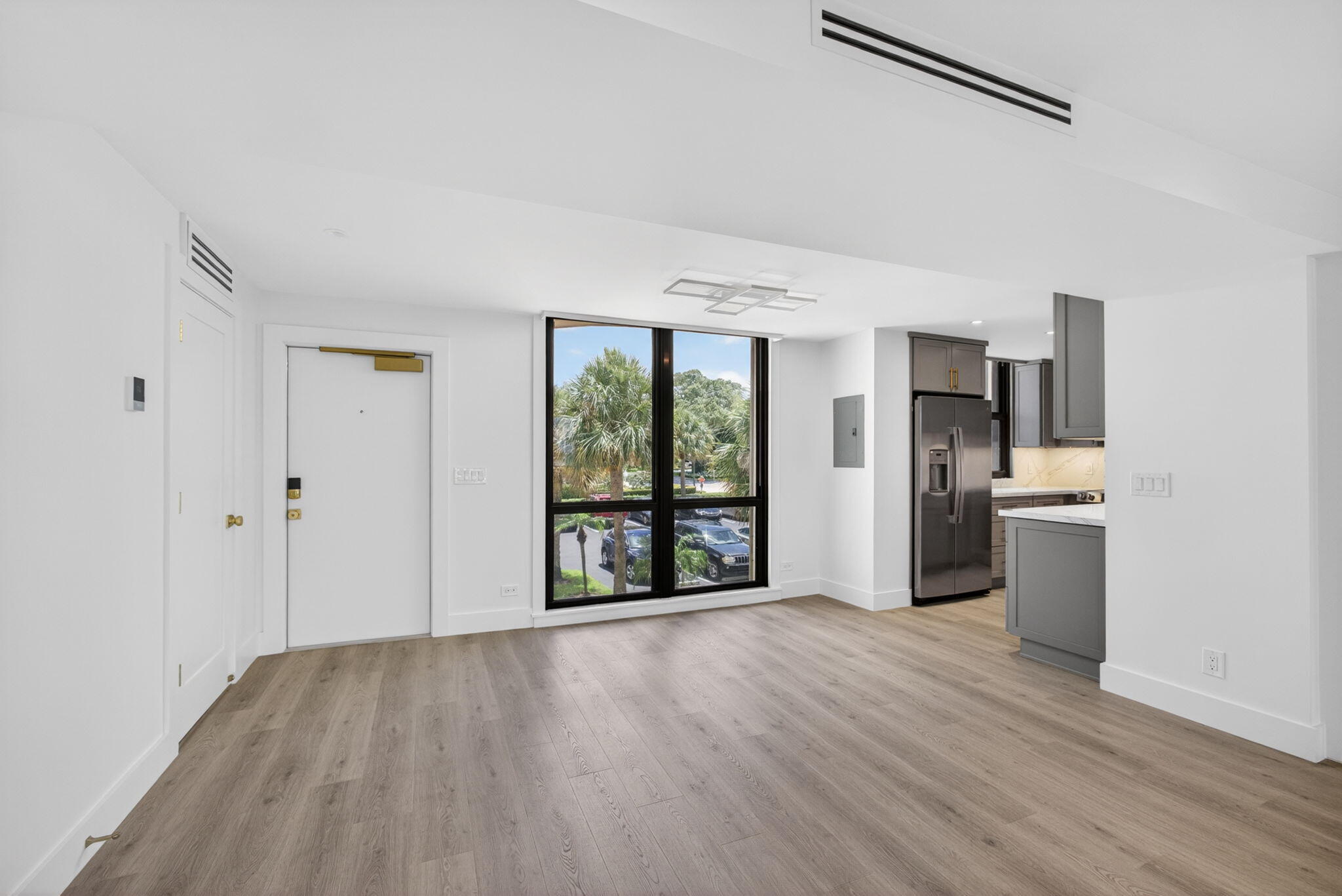 136 Lakeshore, North Palm Beach FL 33408
