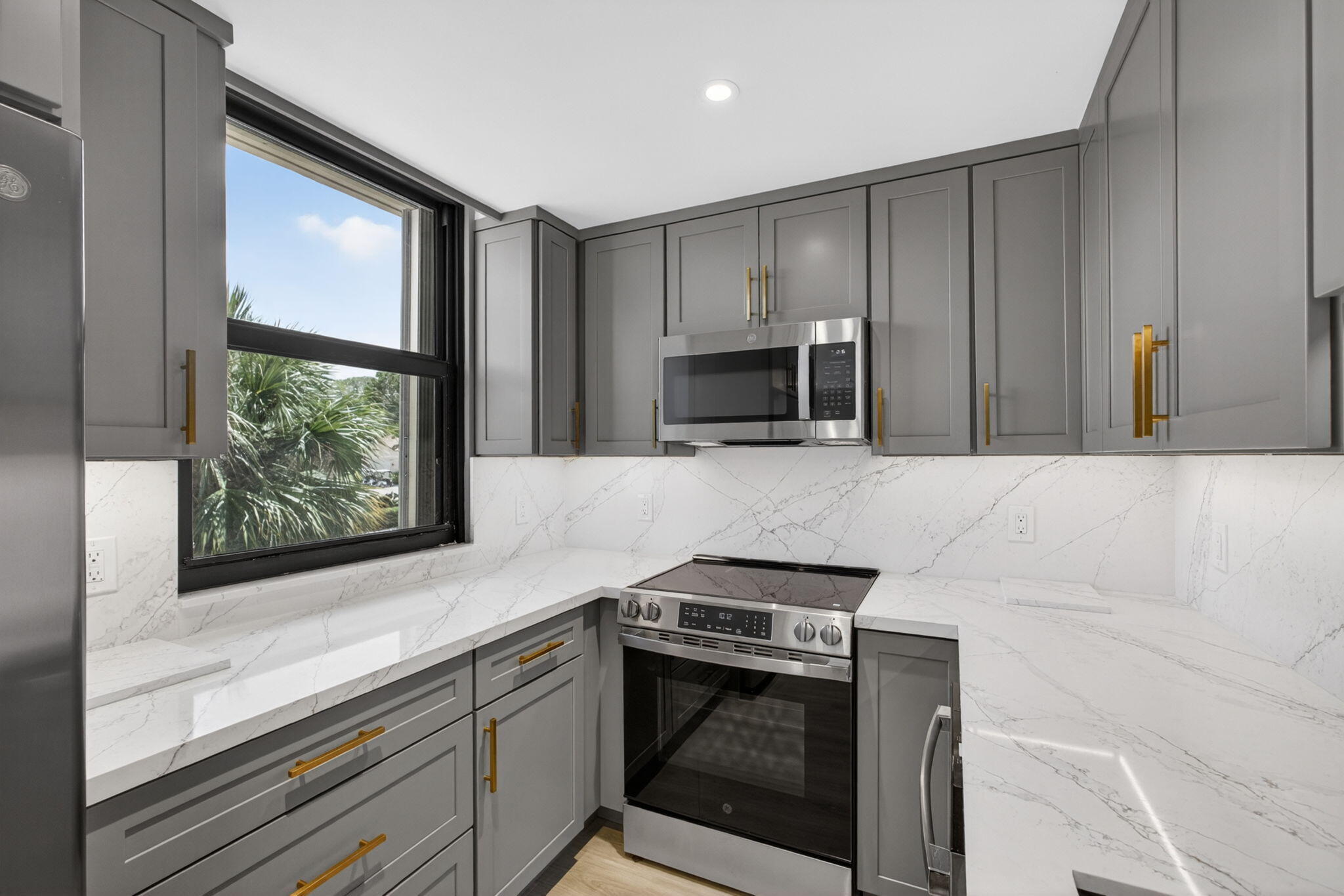 136 Lakeshore, North Palm Beach FL 33408