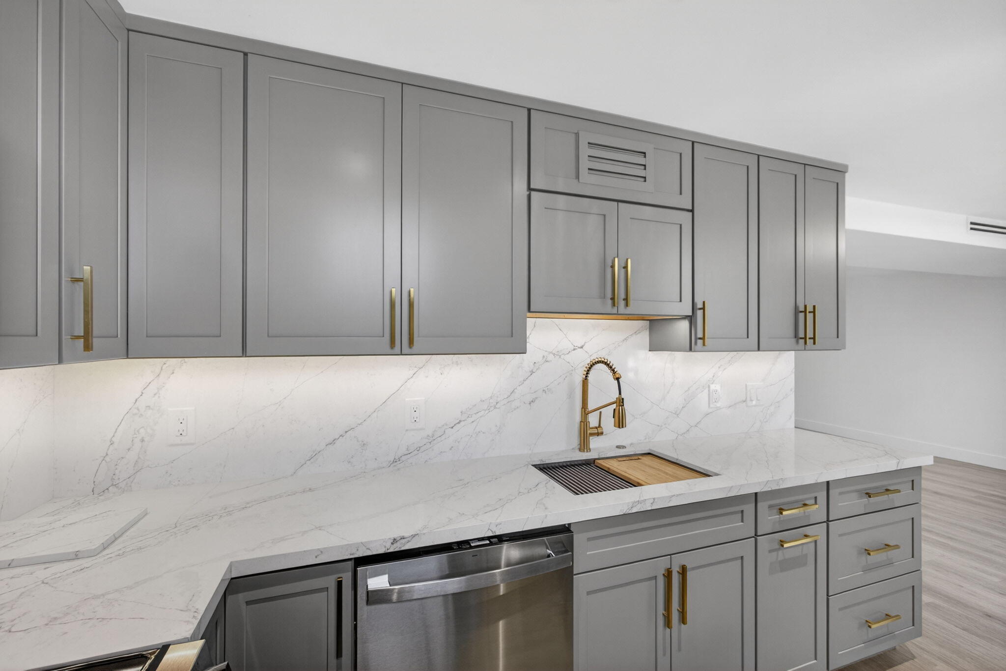 136 Lakeshore, North Palm Beach FL 33408