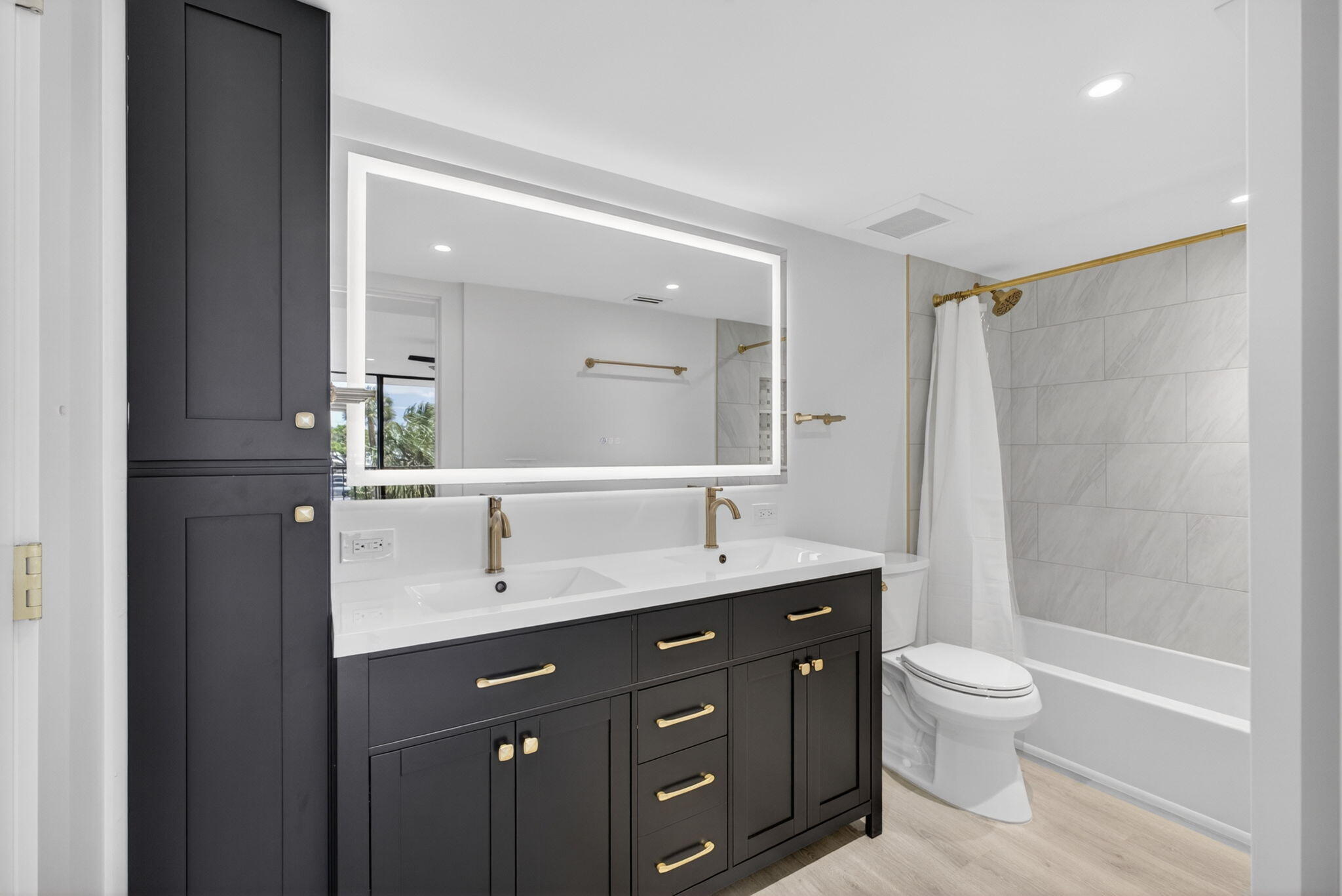 136 Lakeshore, North Palm Beach FL 33408