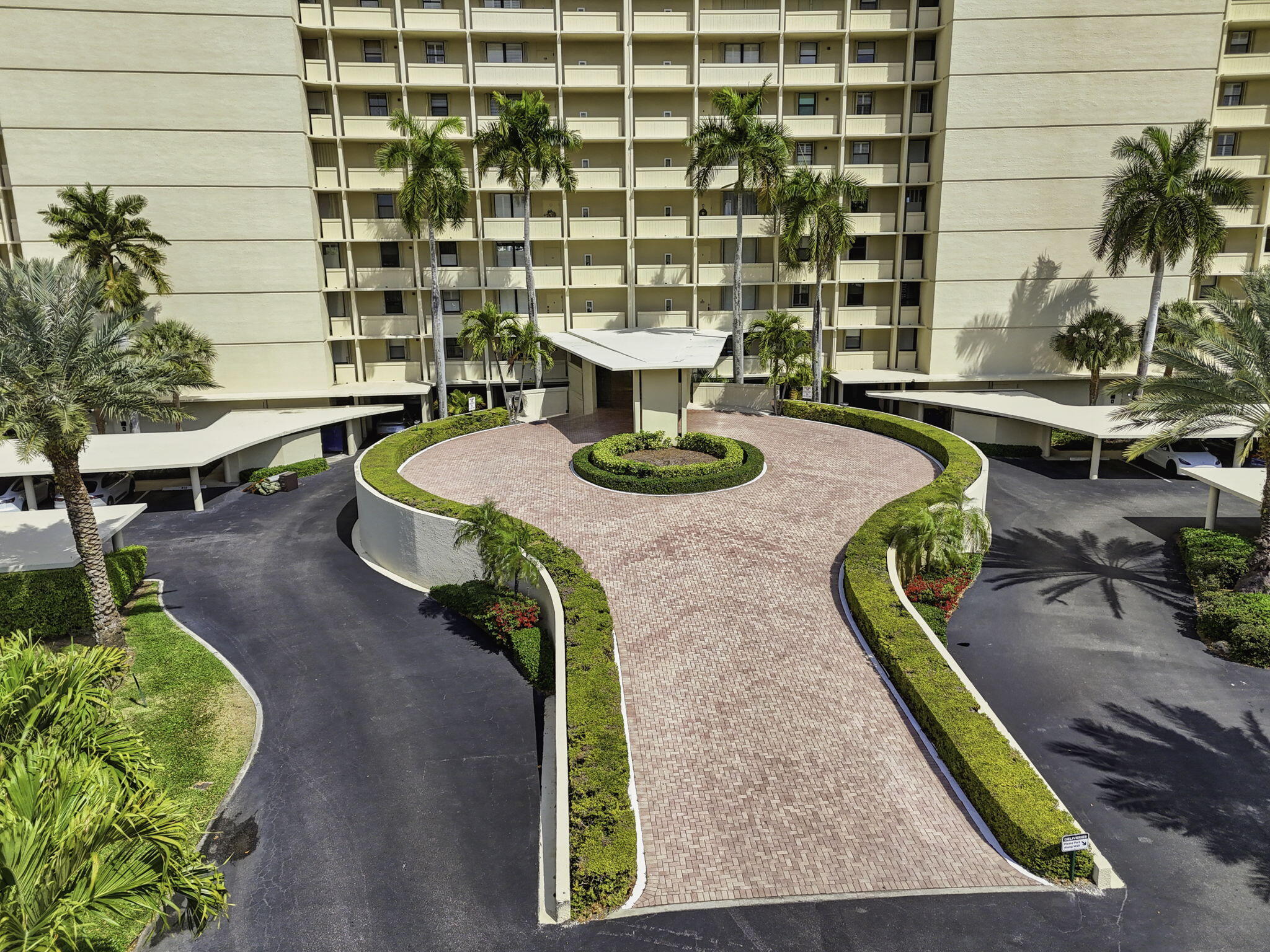 136 Lakeshore, North Palm Beach FL 33408