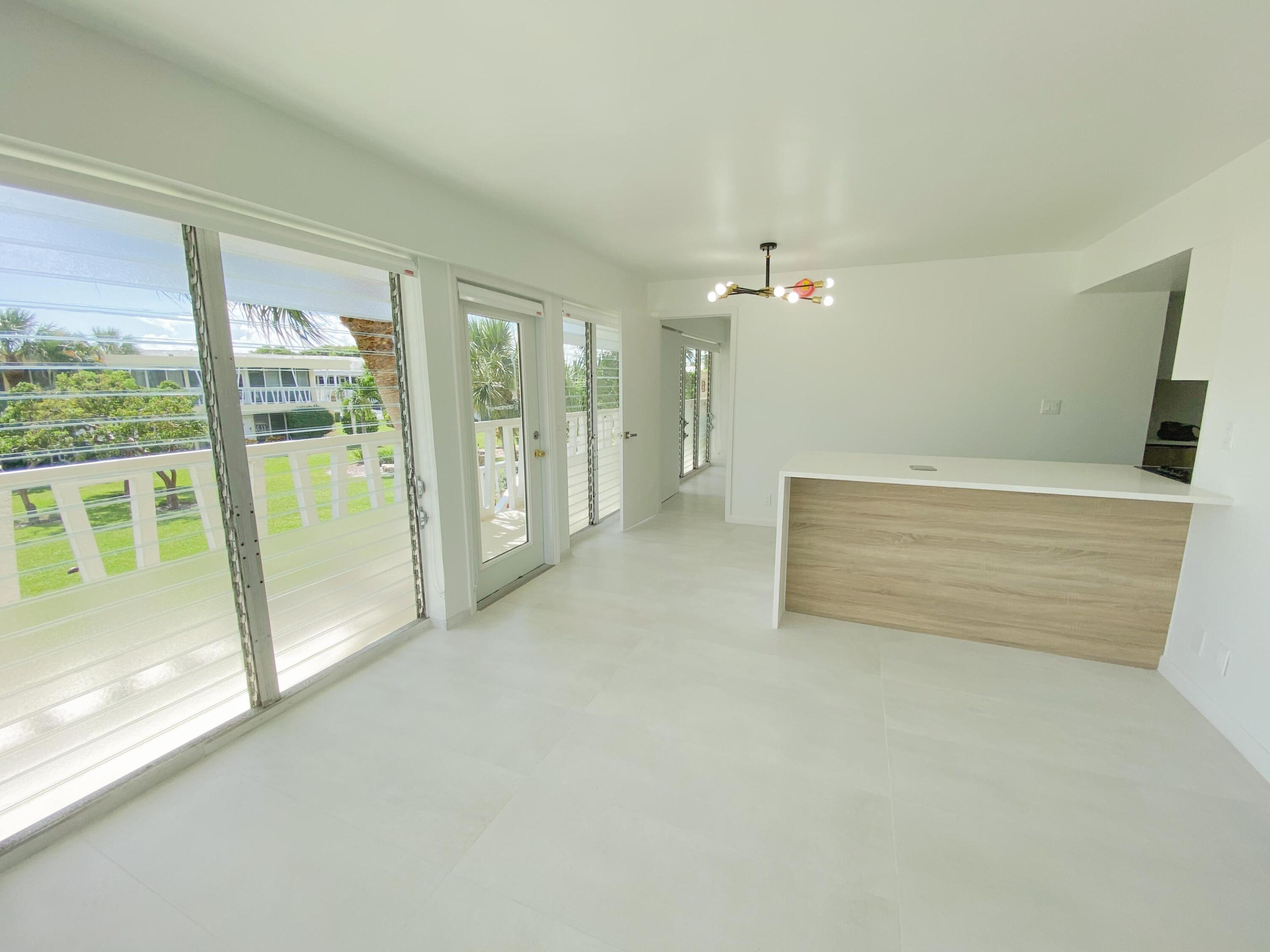 2755 NE 28th #C1, Lighthouse Point FL 33064