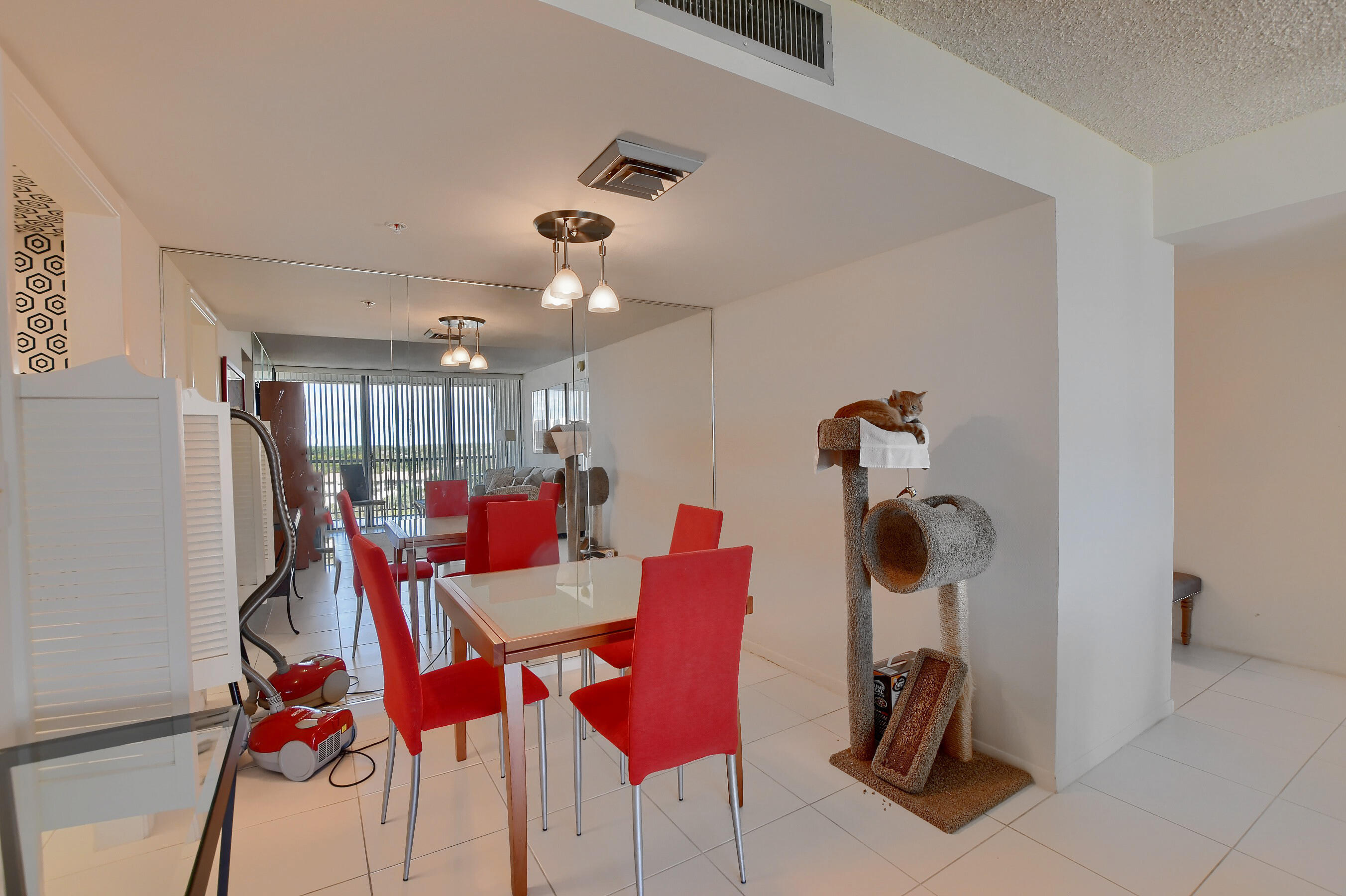 7754 Lakeside #483, Boca Raton FL 33434