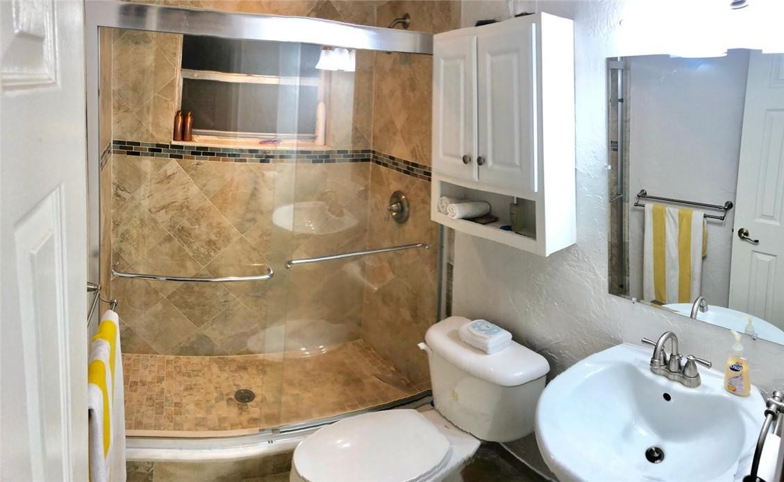 901 NE 3rd #101, Fort Lauderdale FL 33301