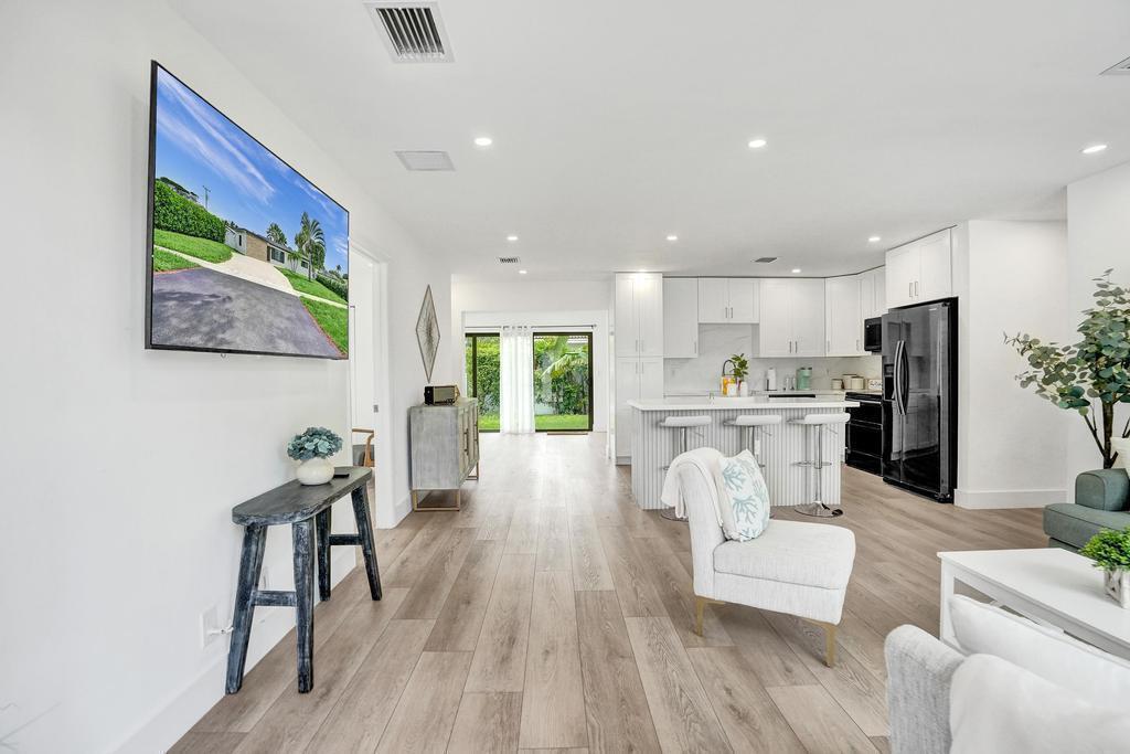 1001 SE 13th, Deerfield Beach FL 33441