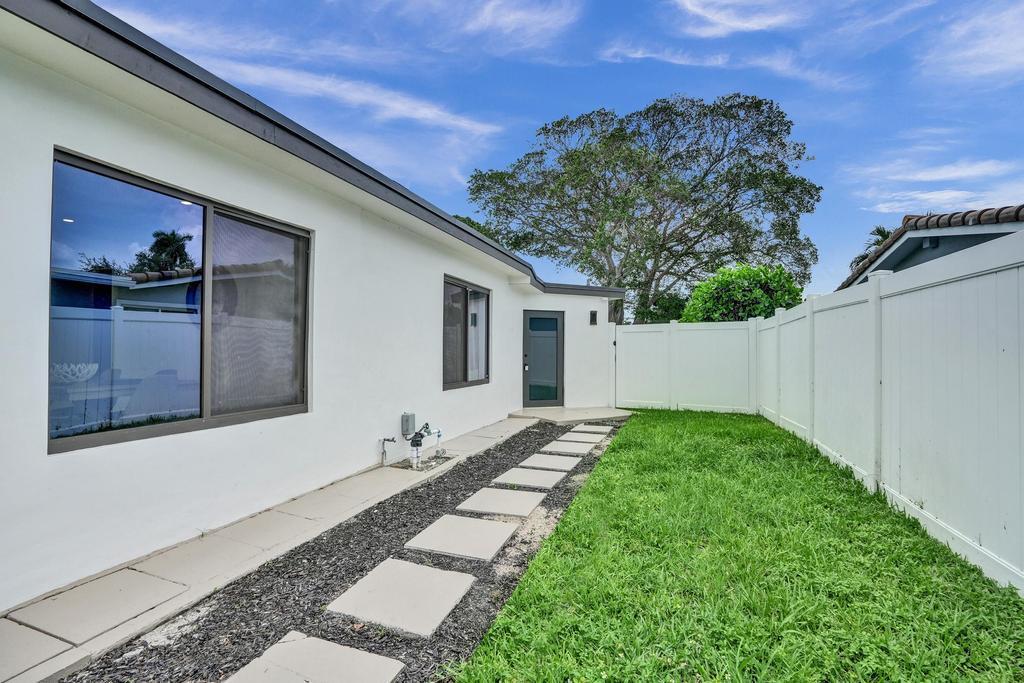 1001 SE 13th, Deerfield Beach FL 33441