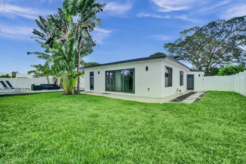 1001 SE 13th, Deerfield Beach FL 33441