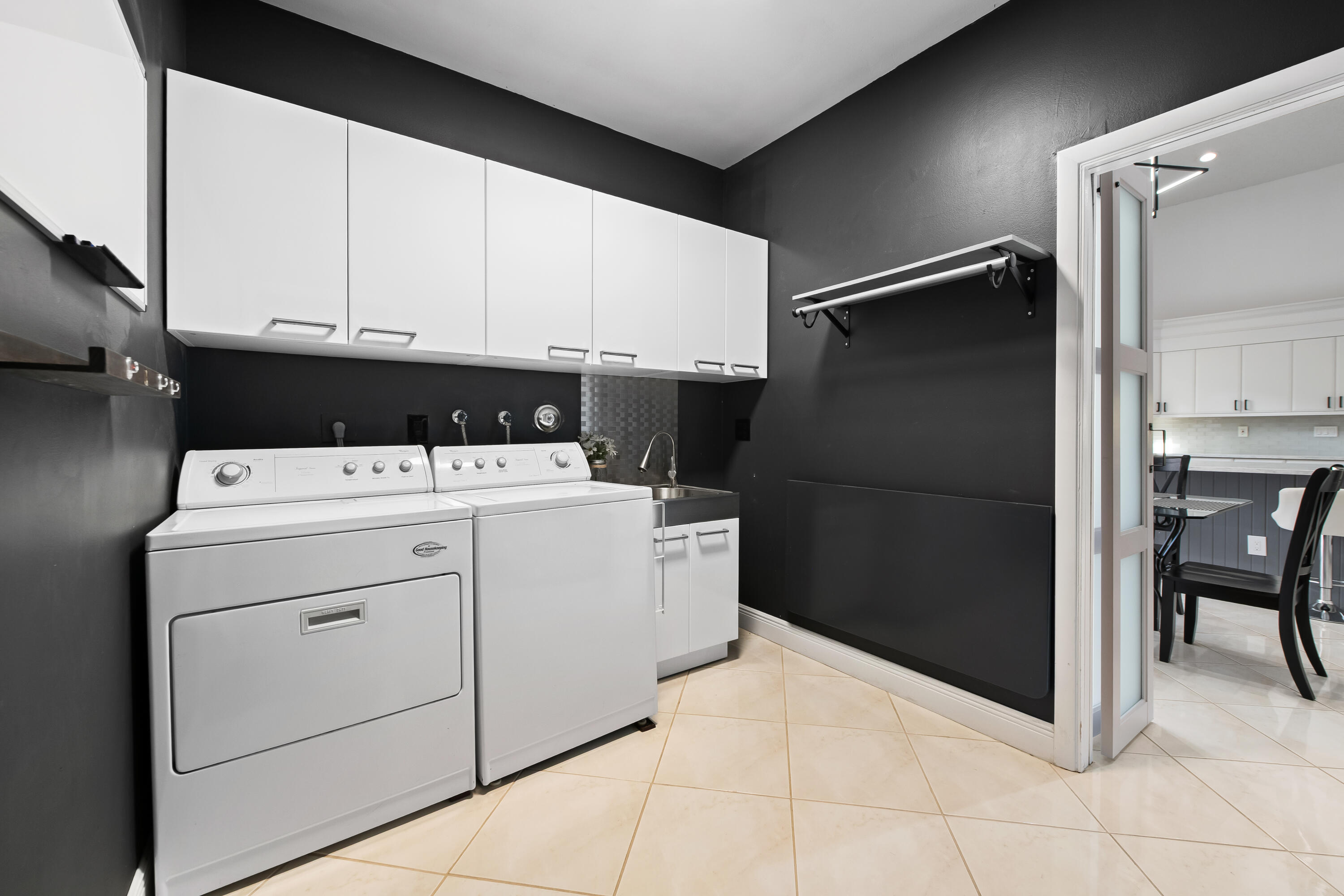 8505 NW 77th, Tamarac FL 33321