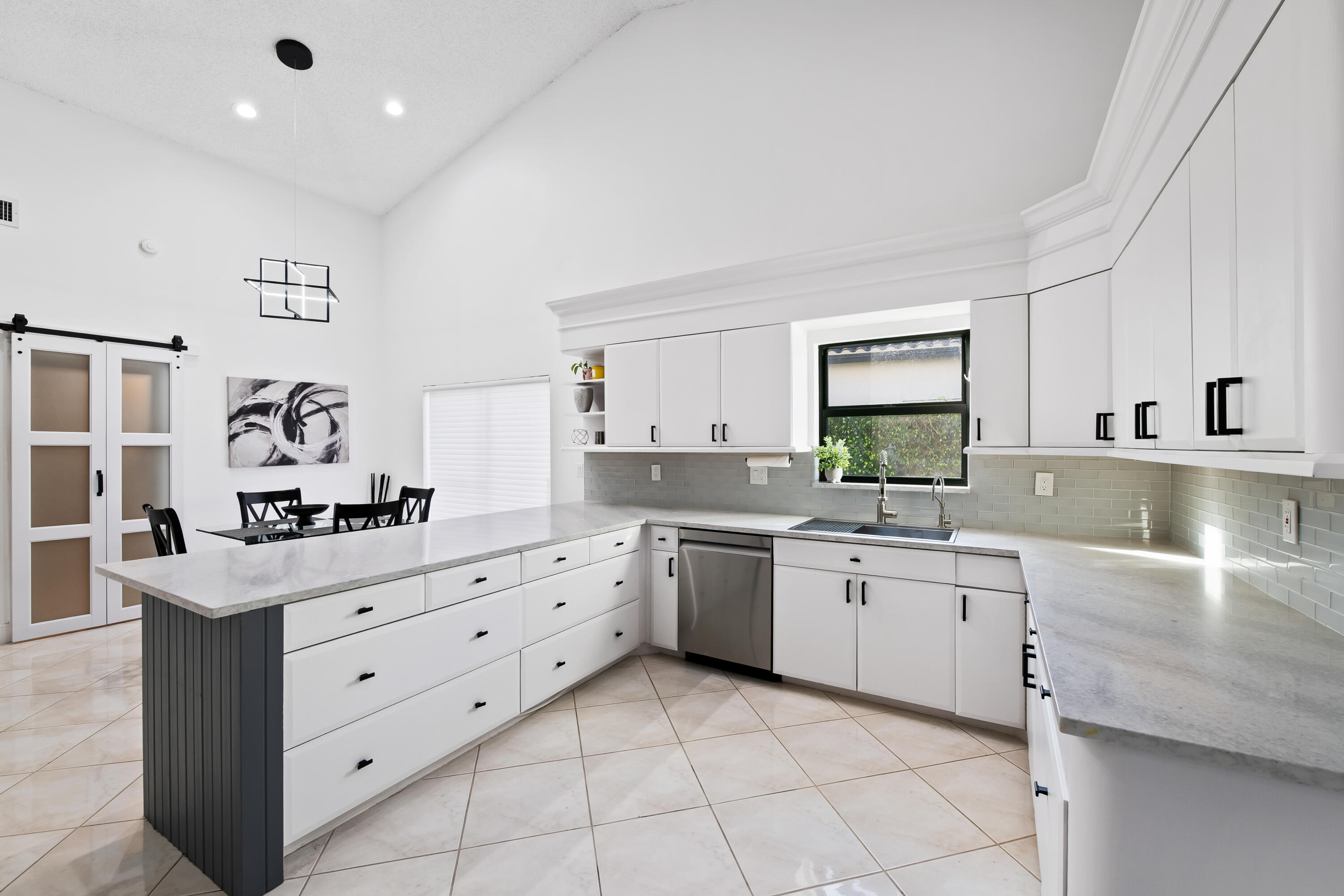 8505 NW 77th, Tamarac FL 33321