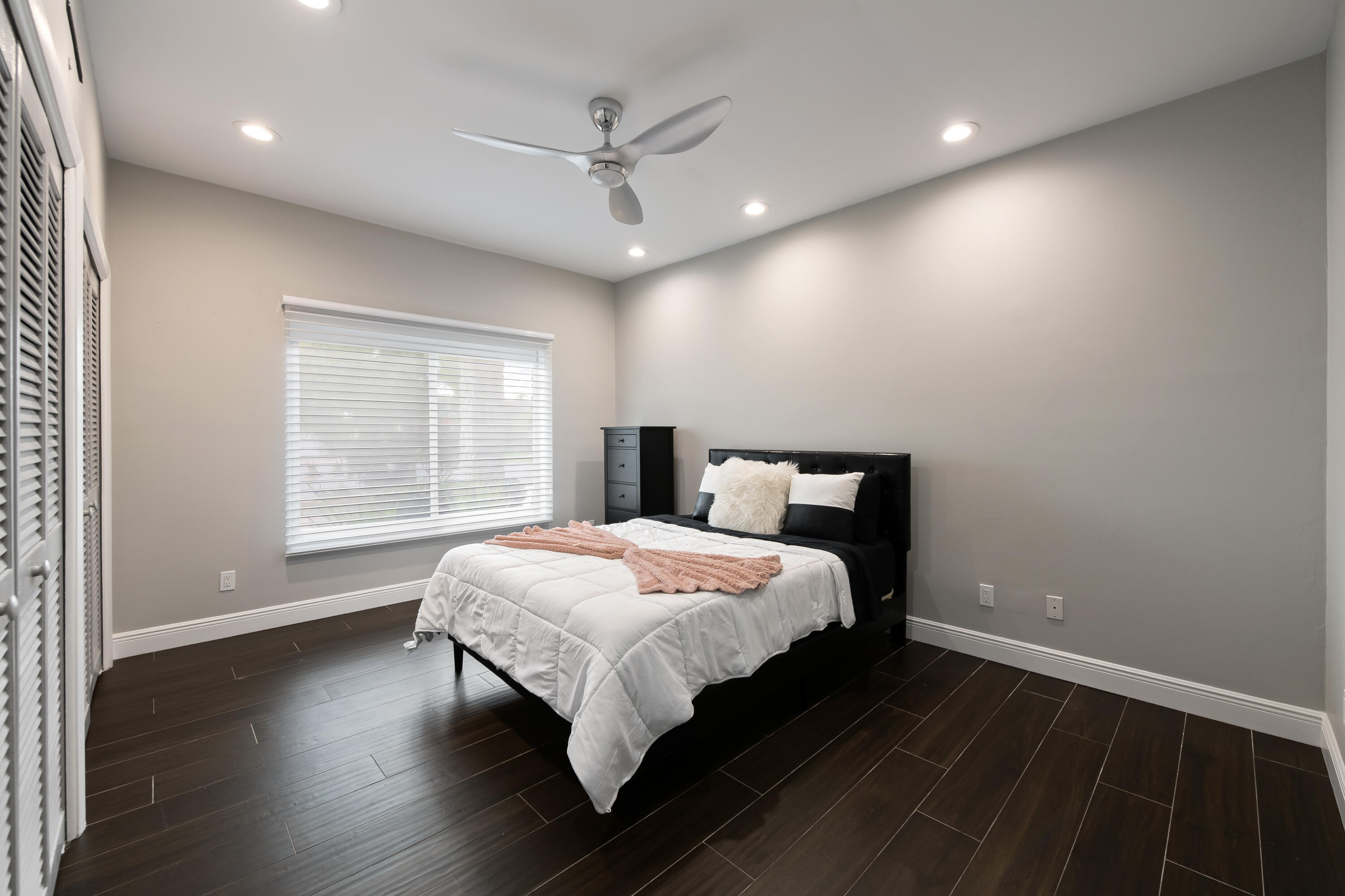 8505 NW 77th, Tamarac FL 33321