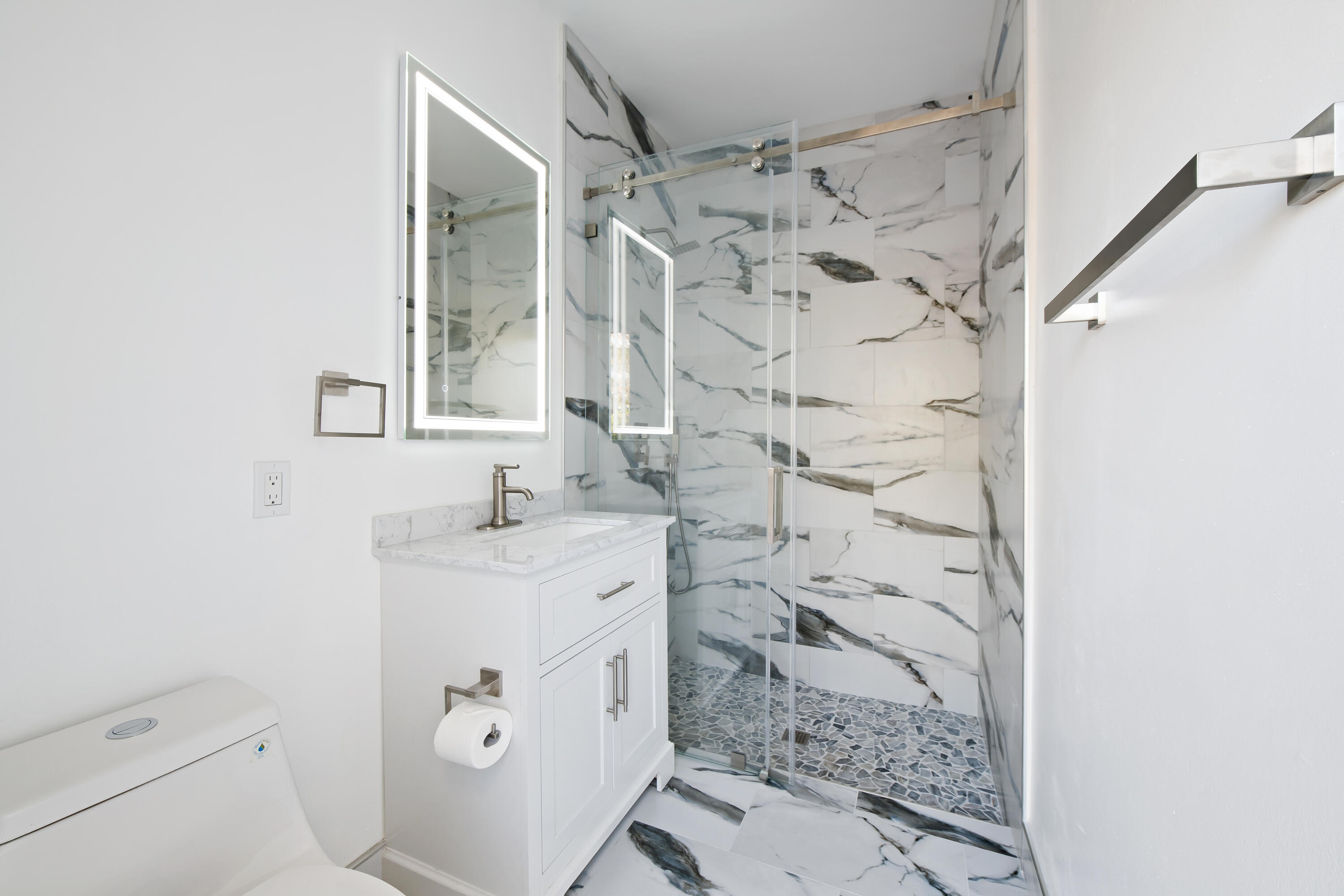 8505 NW 77th, Tamarac FL 33321