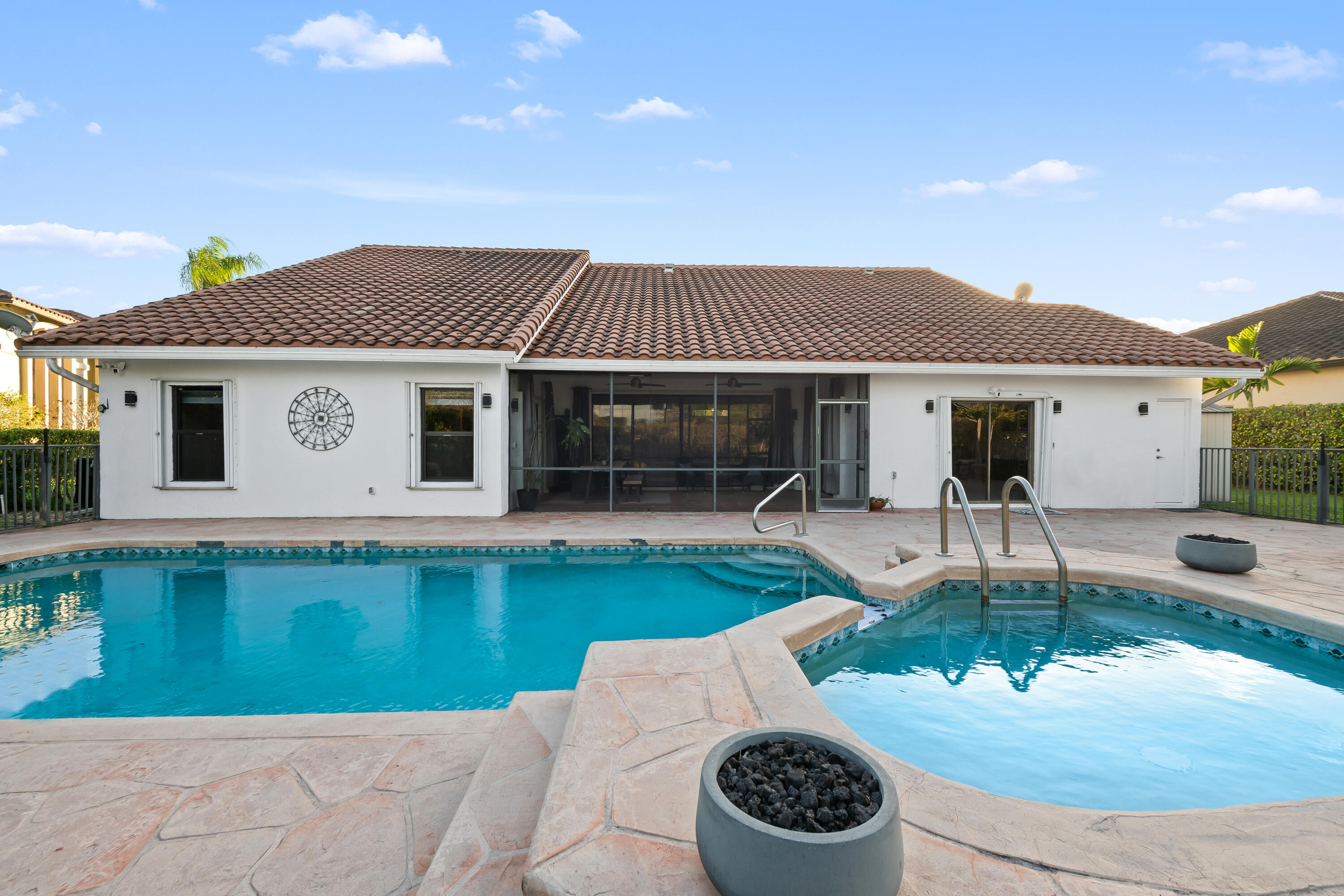 8505 NW 77th, Tamarac FL 33321