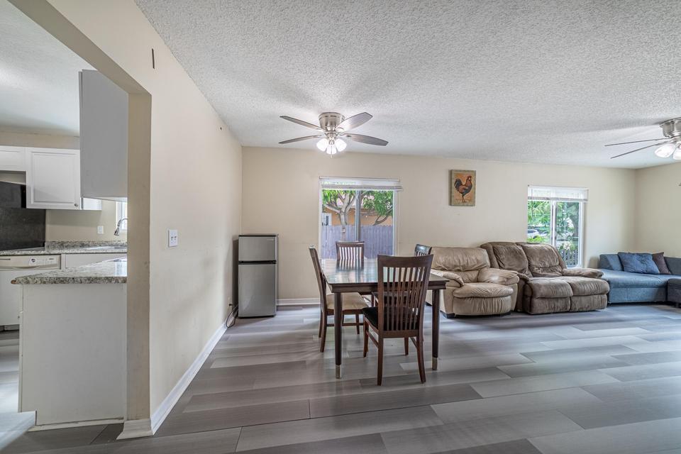 516 Nathan Hale #Unit 1, West Palm Beach FL 33405