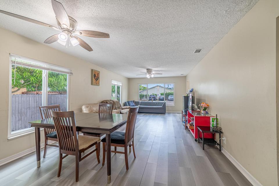 516 Nathan Hale #Unit 1, West Palm Beach FL 33405