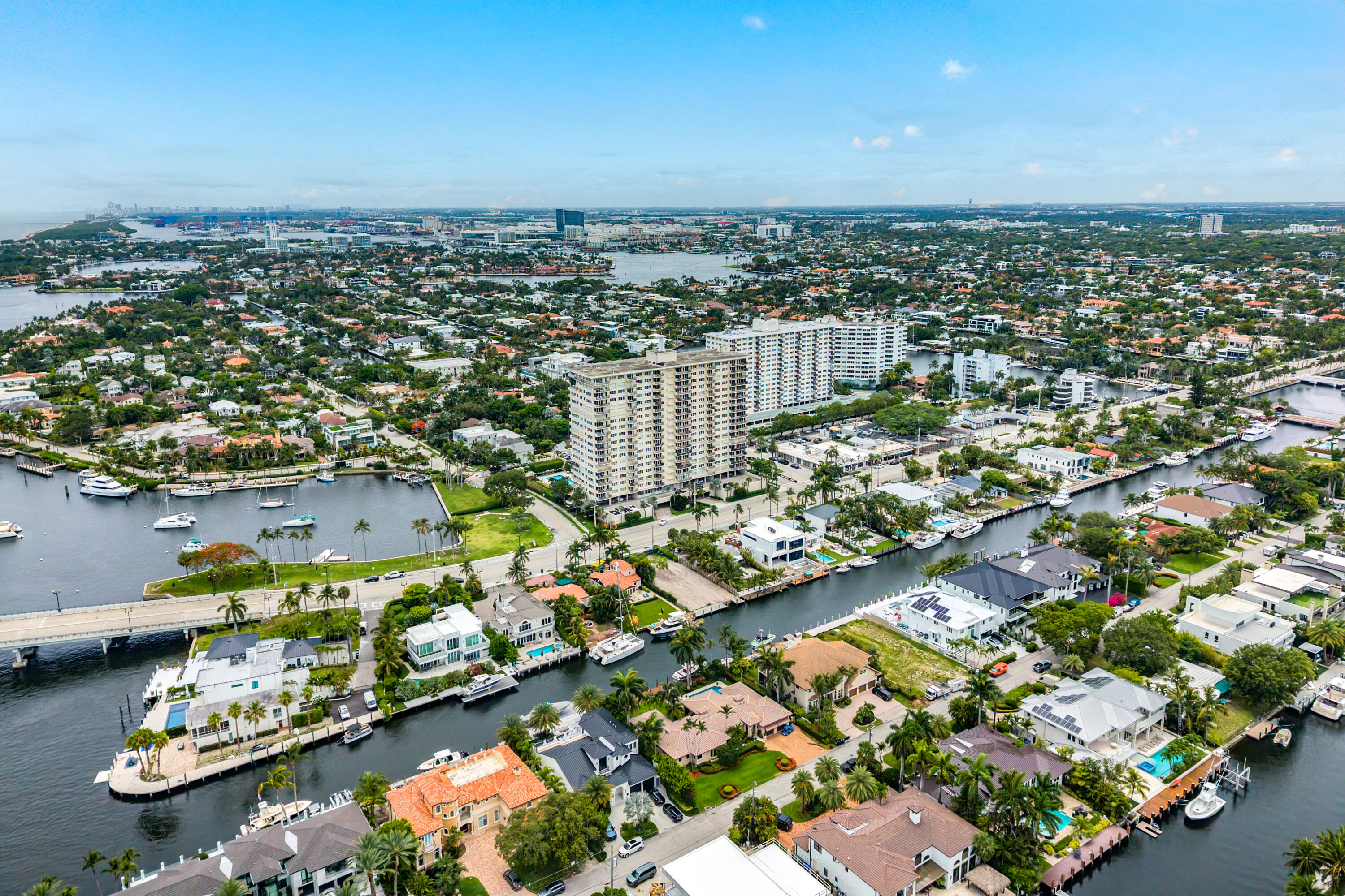 2500 E Las Olas #1901, Fort Lauderdale FL 33301