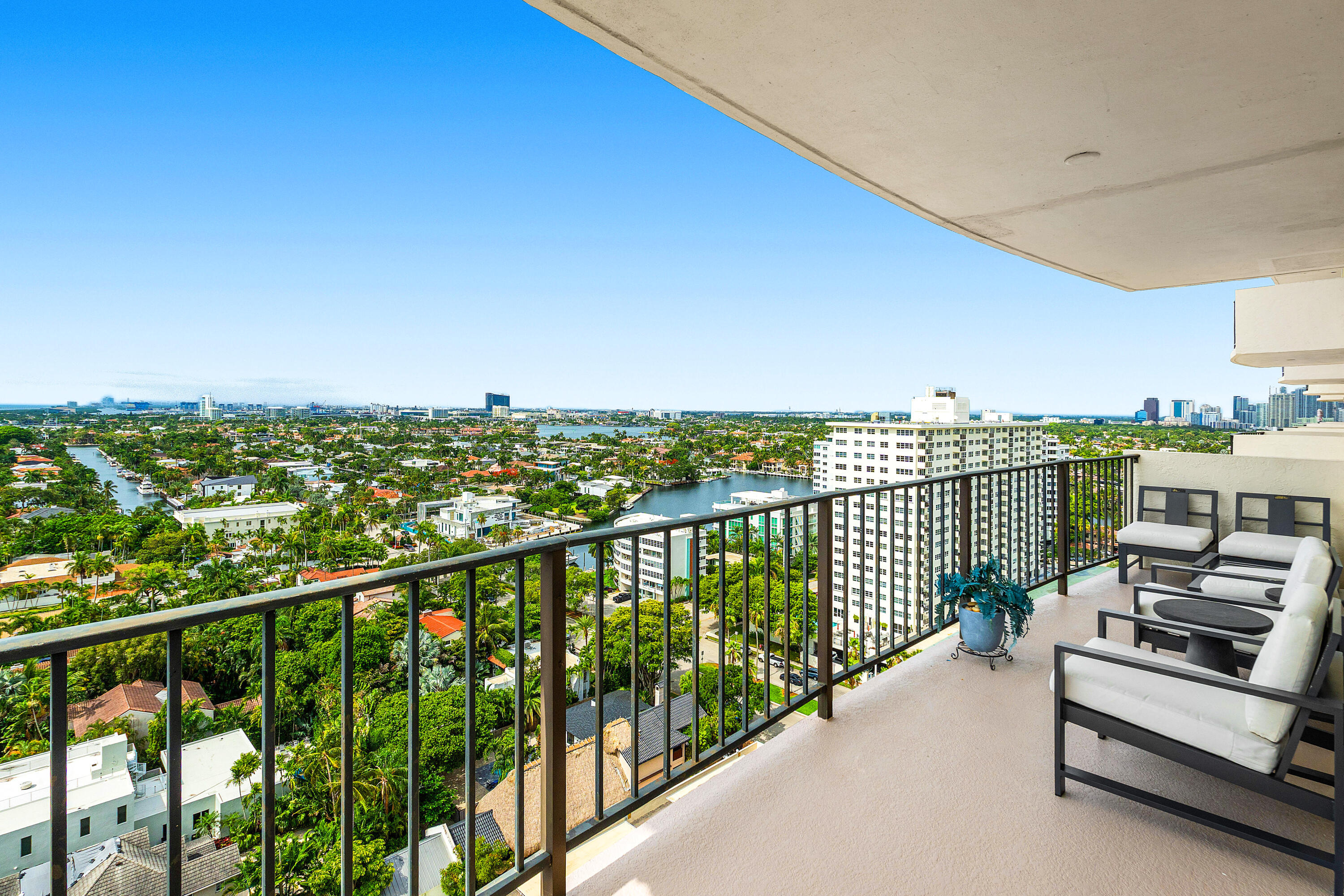 2500 E Las Olas #1901, Fort Lauderdale FL 33301