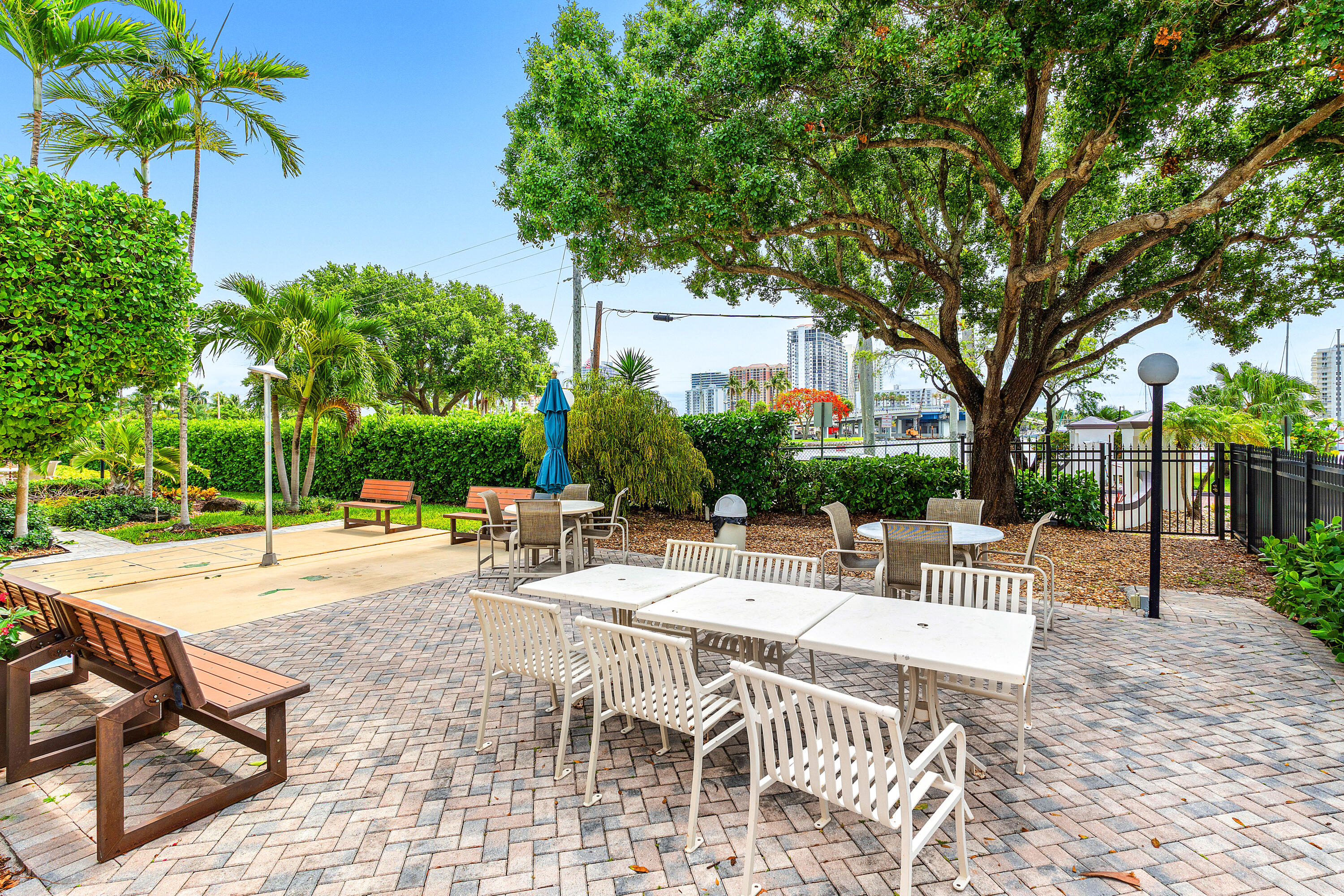 2500 E Las Olas #1901, Fort Lauderdale FL 33301