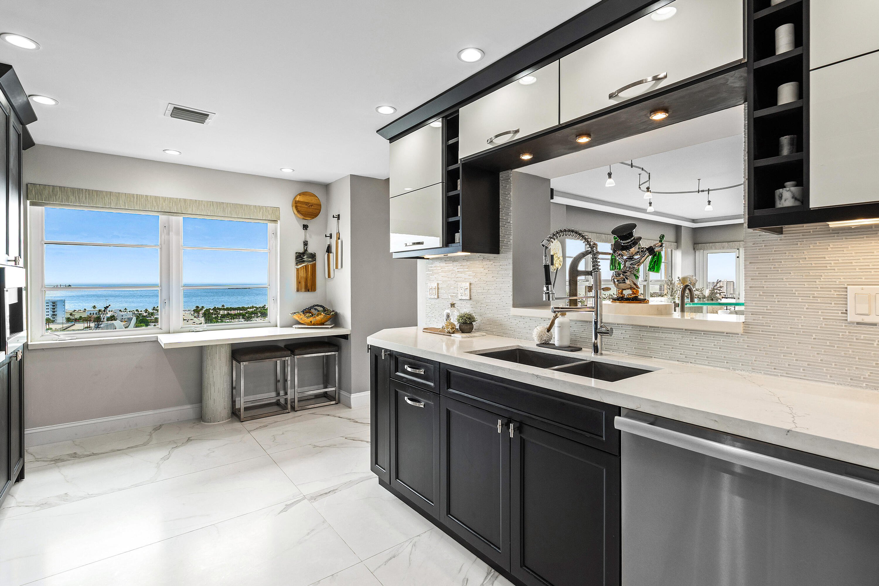 2500 E Las Olas #1901, Fort Lauderdale FL 33301