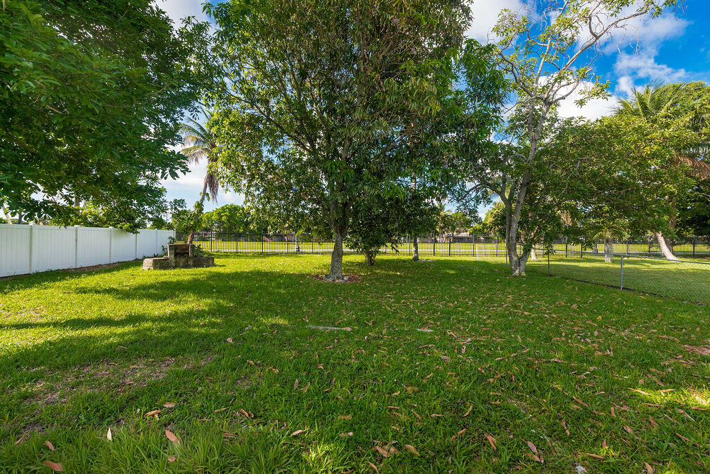 3400 NW 39th, Lauderdale Lakes FL 33309