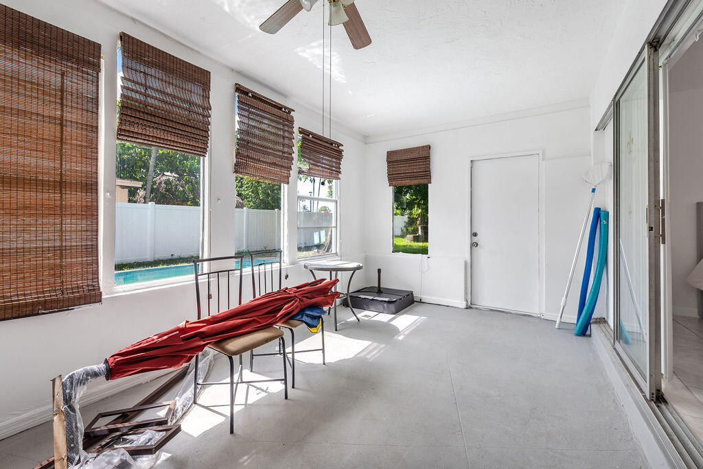 3400 NW 39th, Lauderdale Lakes FL 33309