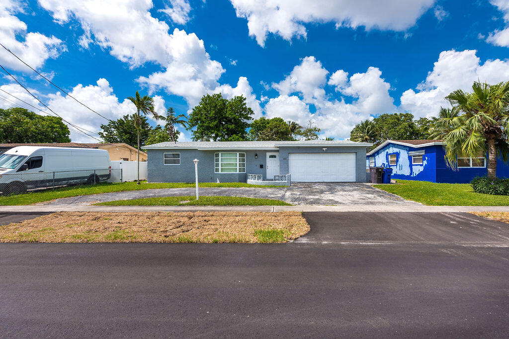 3400 NW 39th, Lauderdale Lakes FL 33309
