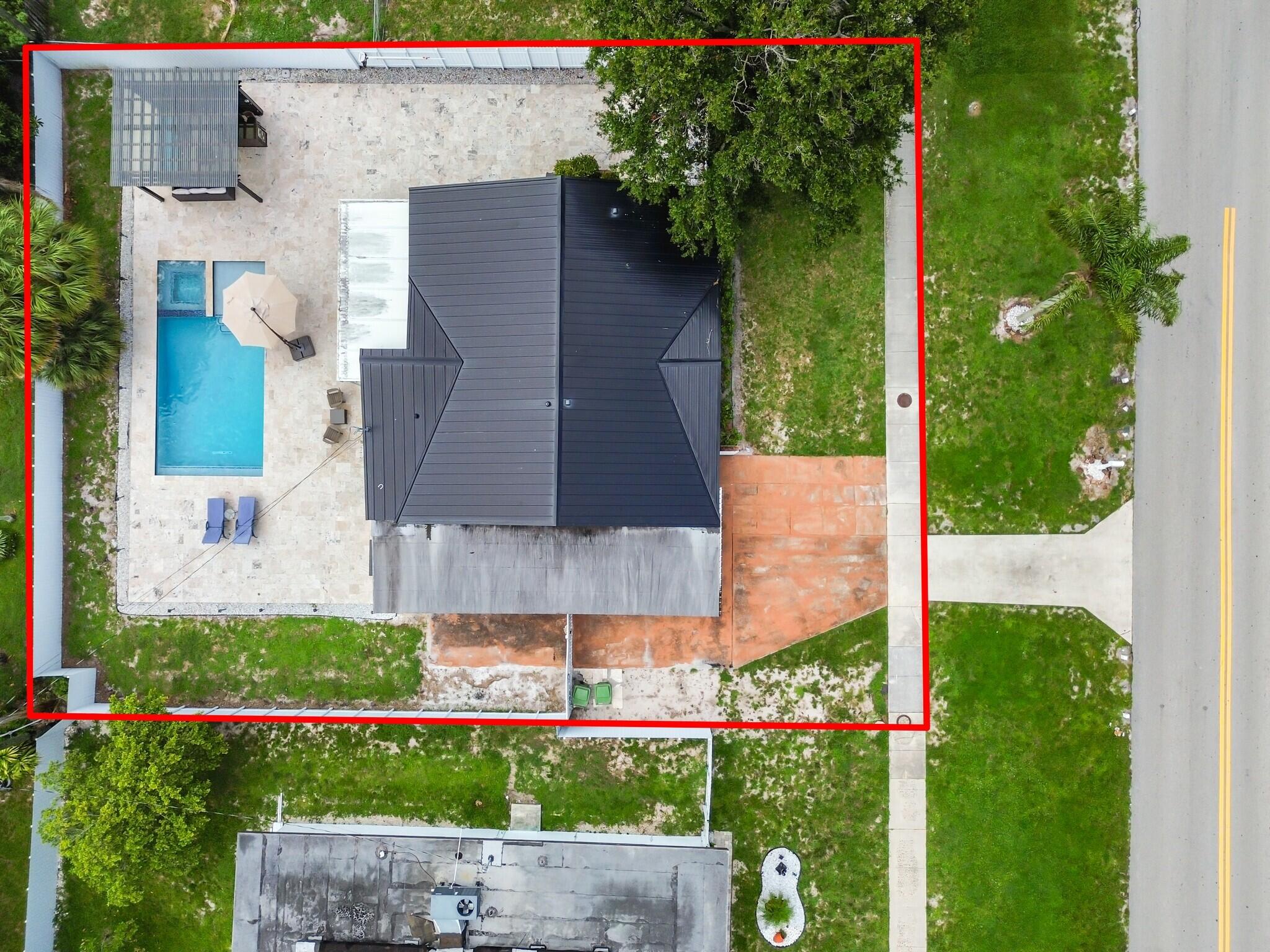 124 Davis, Palm Springs FL 33461