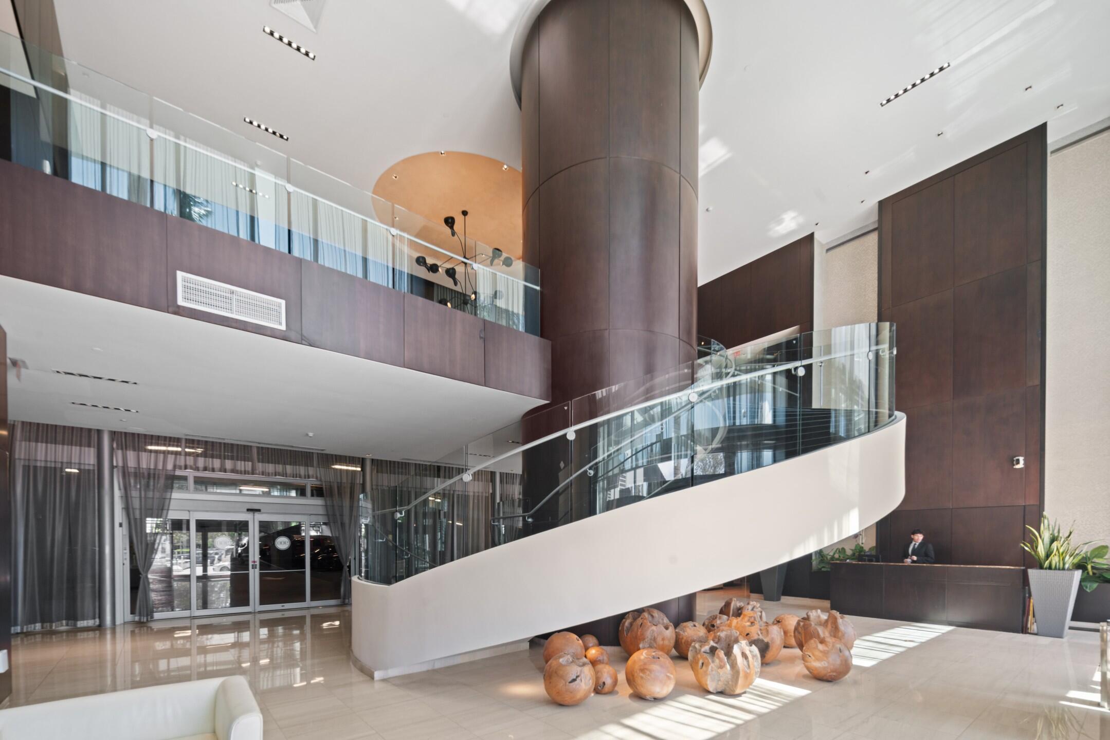 900 Biscayne #4703, Miami FL 33132