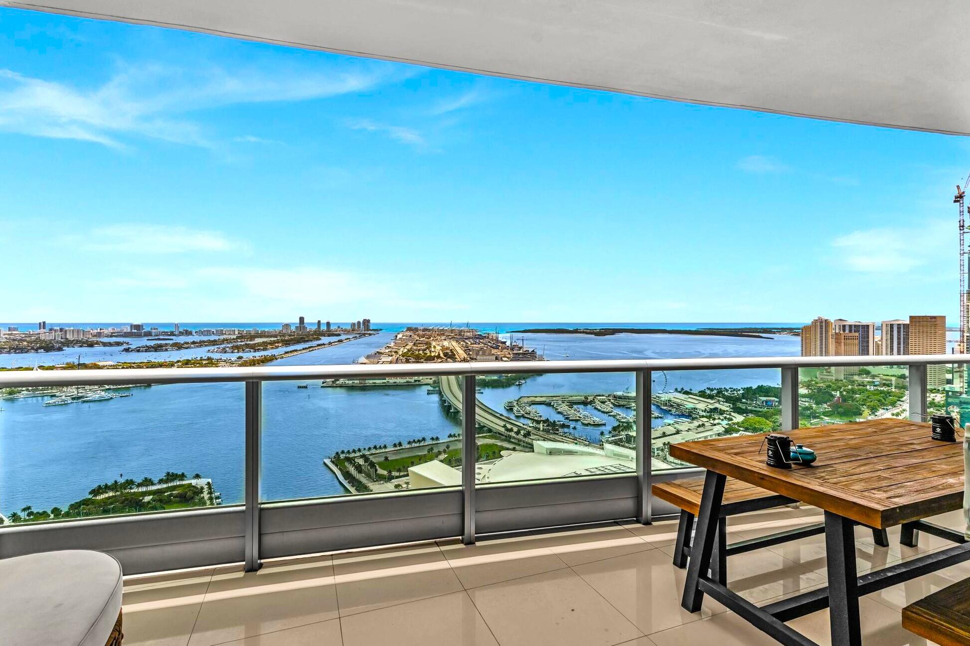 900 Biscayne #4703, Miami FL 33132