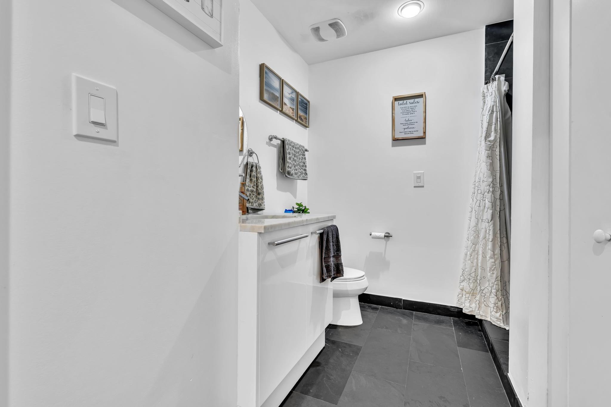 900 Biscayne #4703, Miami FL 33132