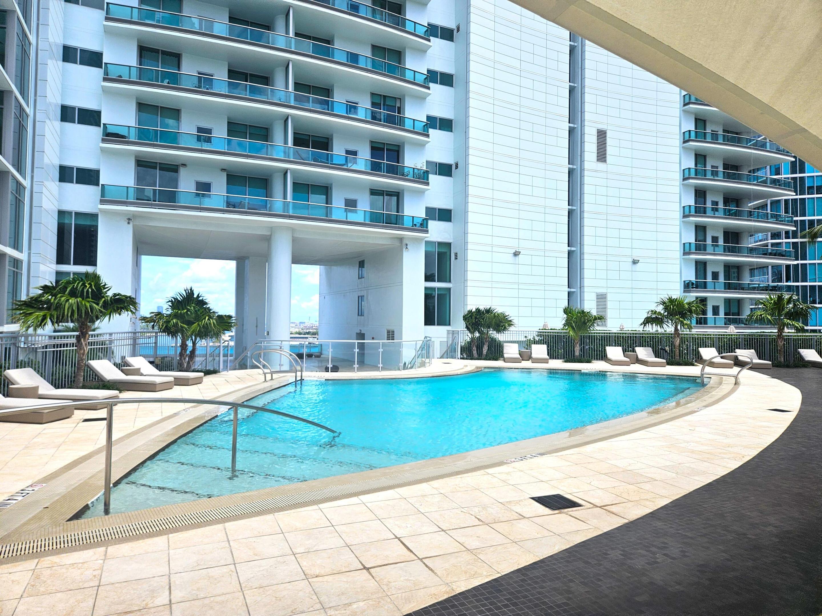 900 Biscayne #4703, Miami FL 33132
