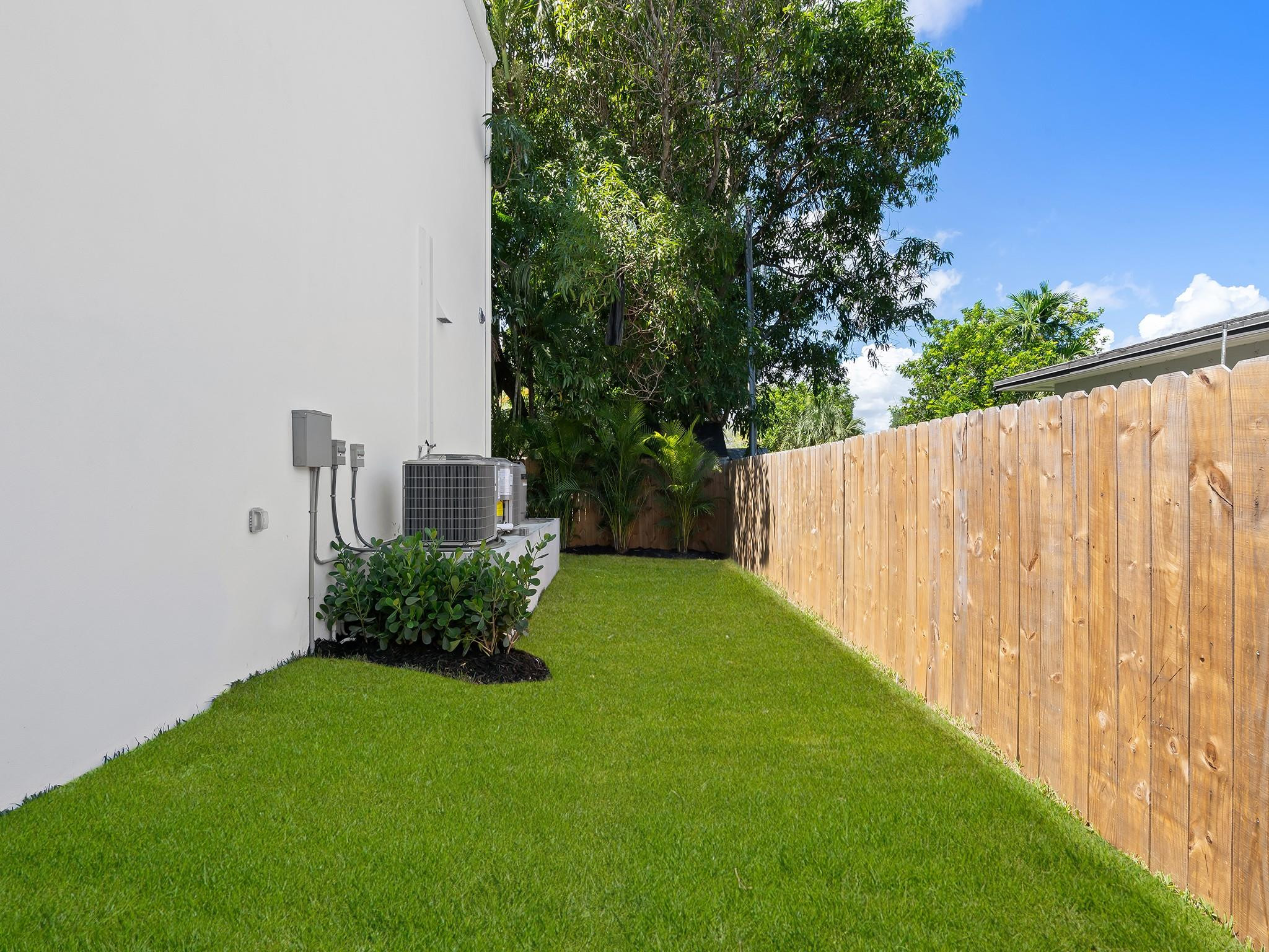 1401 NE 16th, Fort Lauderdale FL 33304