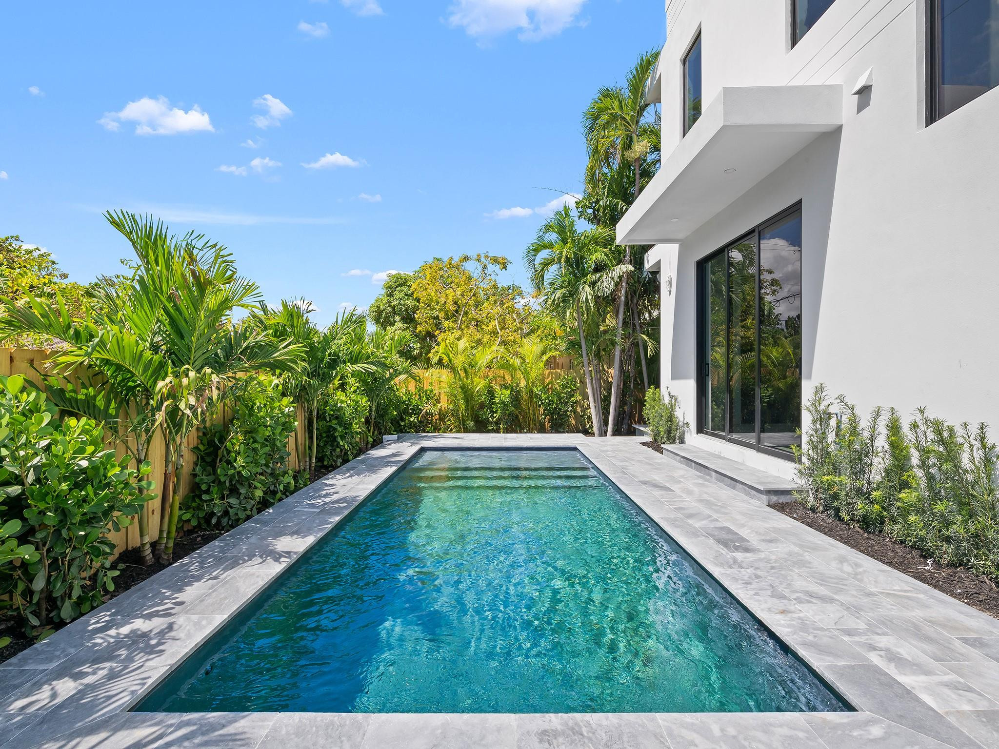 1401 NE 16th, Fort Lauderdale FL 33304