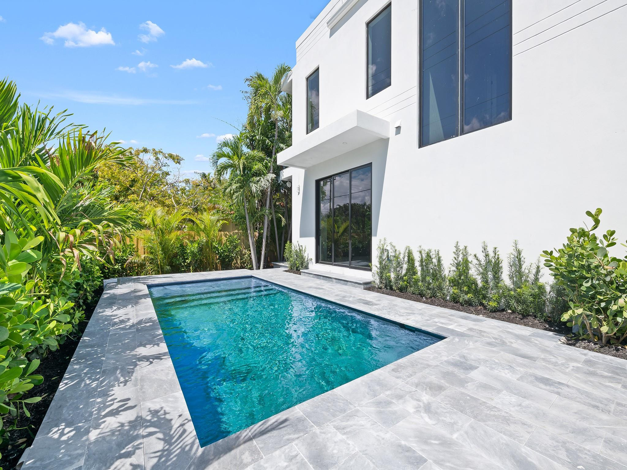 1401 NE 16th, Fort Lauderdale FL 33304