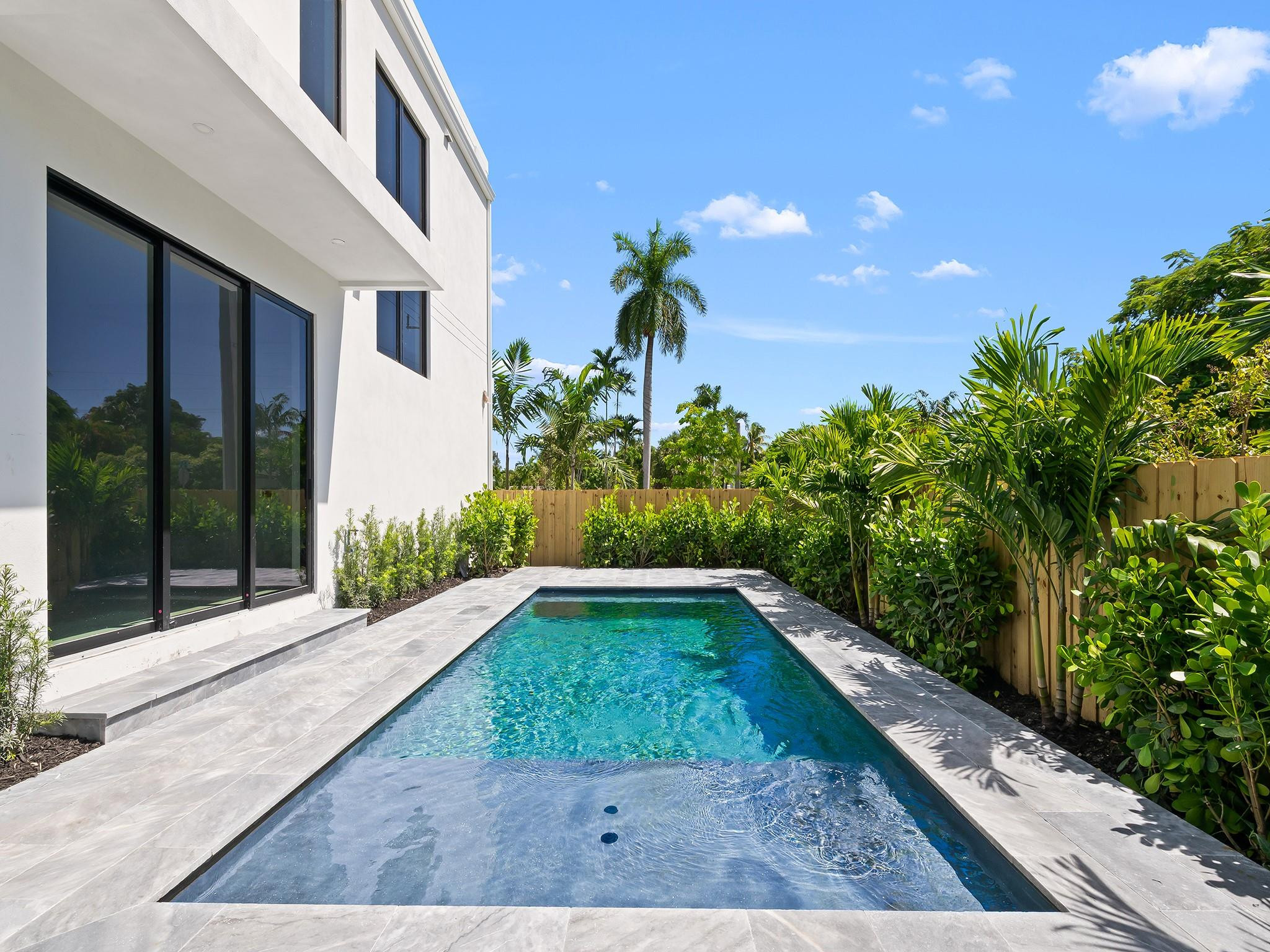 1401 NE 16th, Fort Lauderdale FL 33304