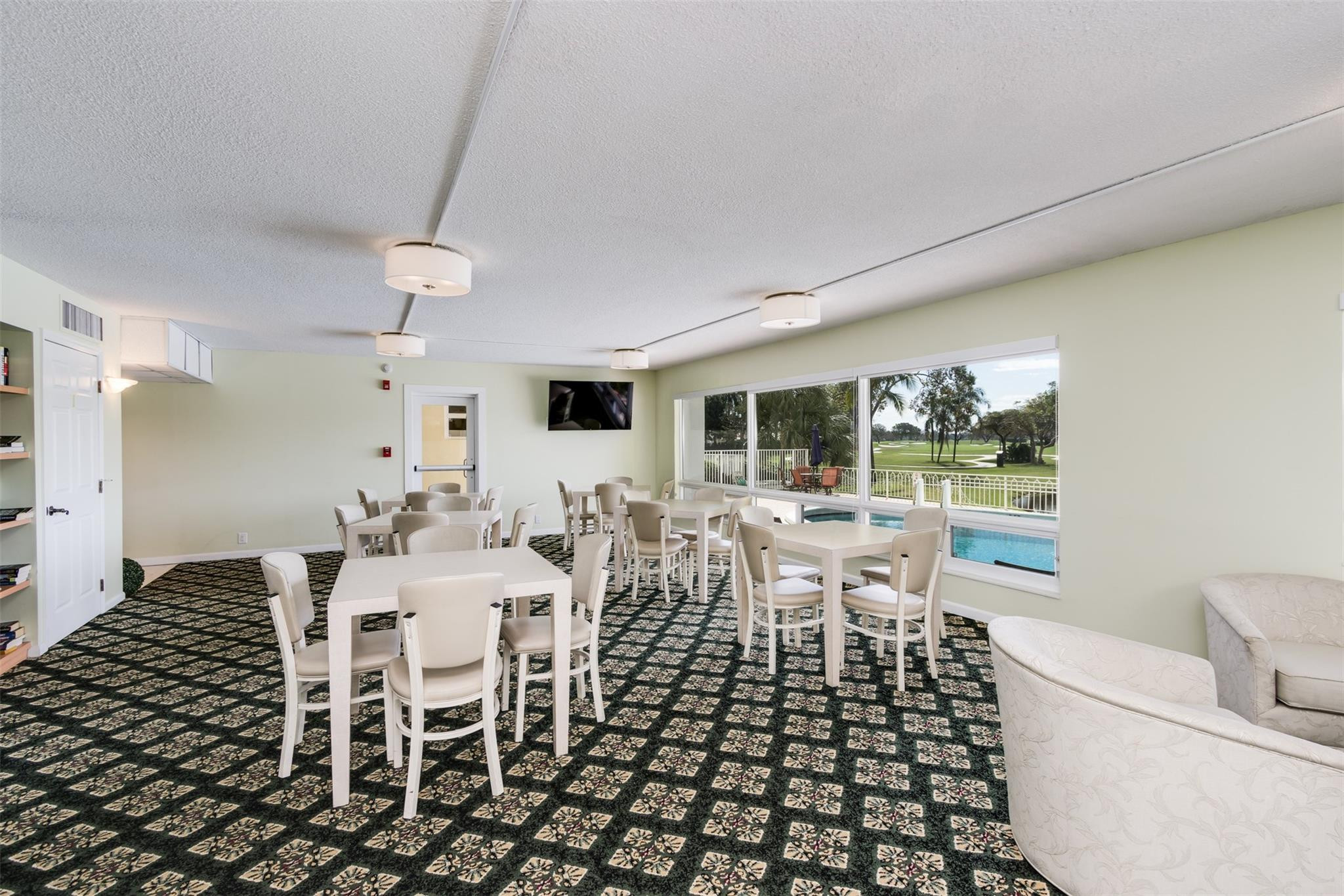 2500 NE 48th #609, Fort Lauderdale FL 33308