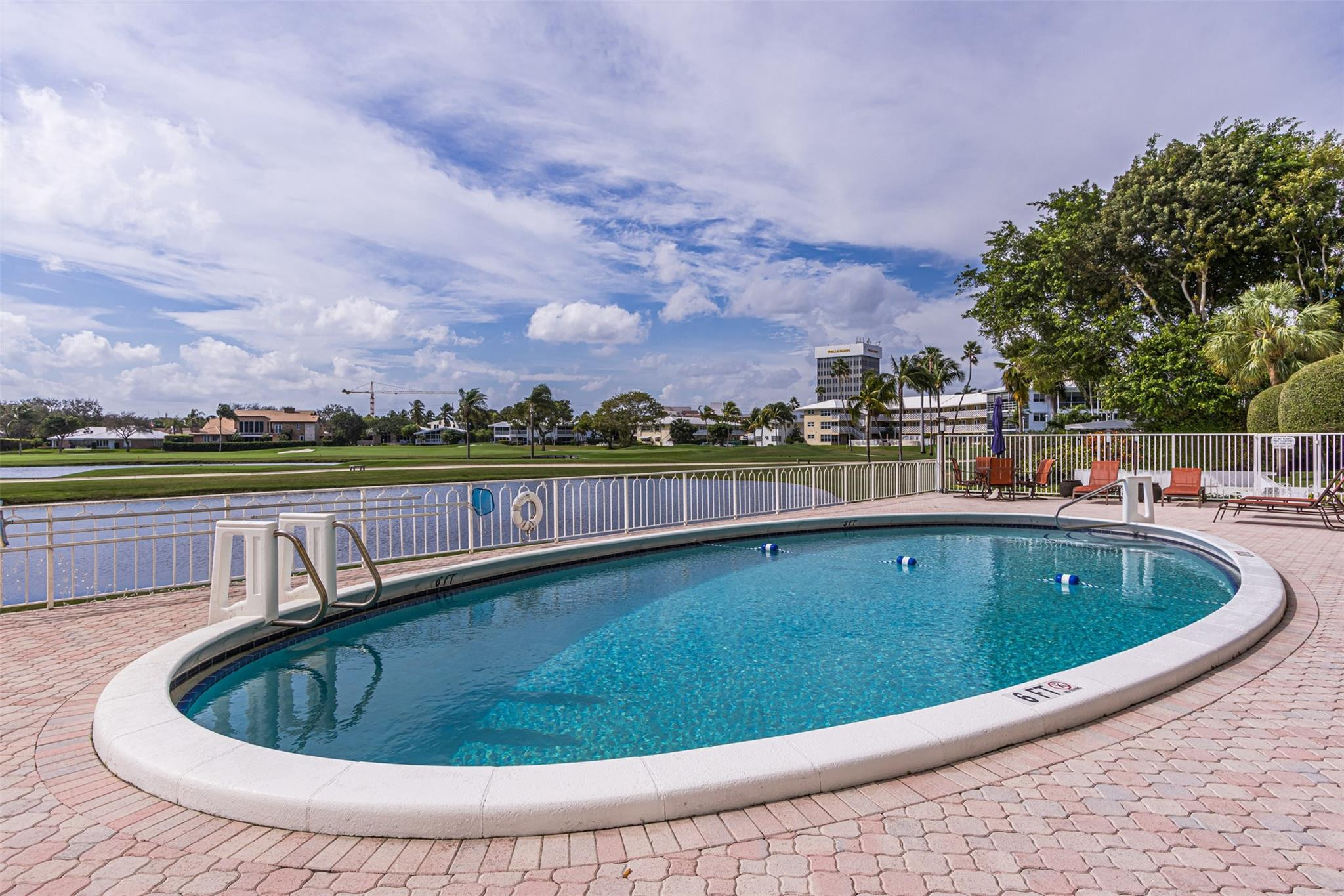 2500 NE 48th #609, Fort Lauderdale FL 33308