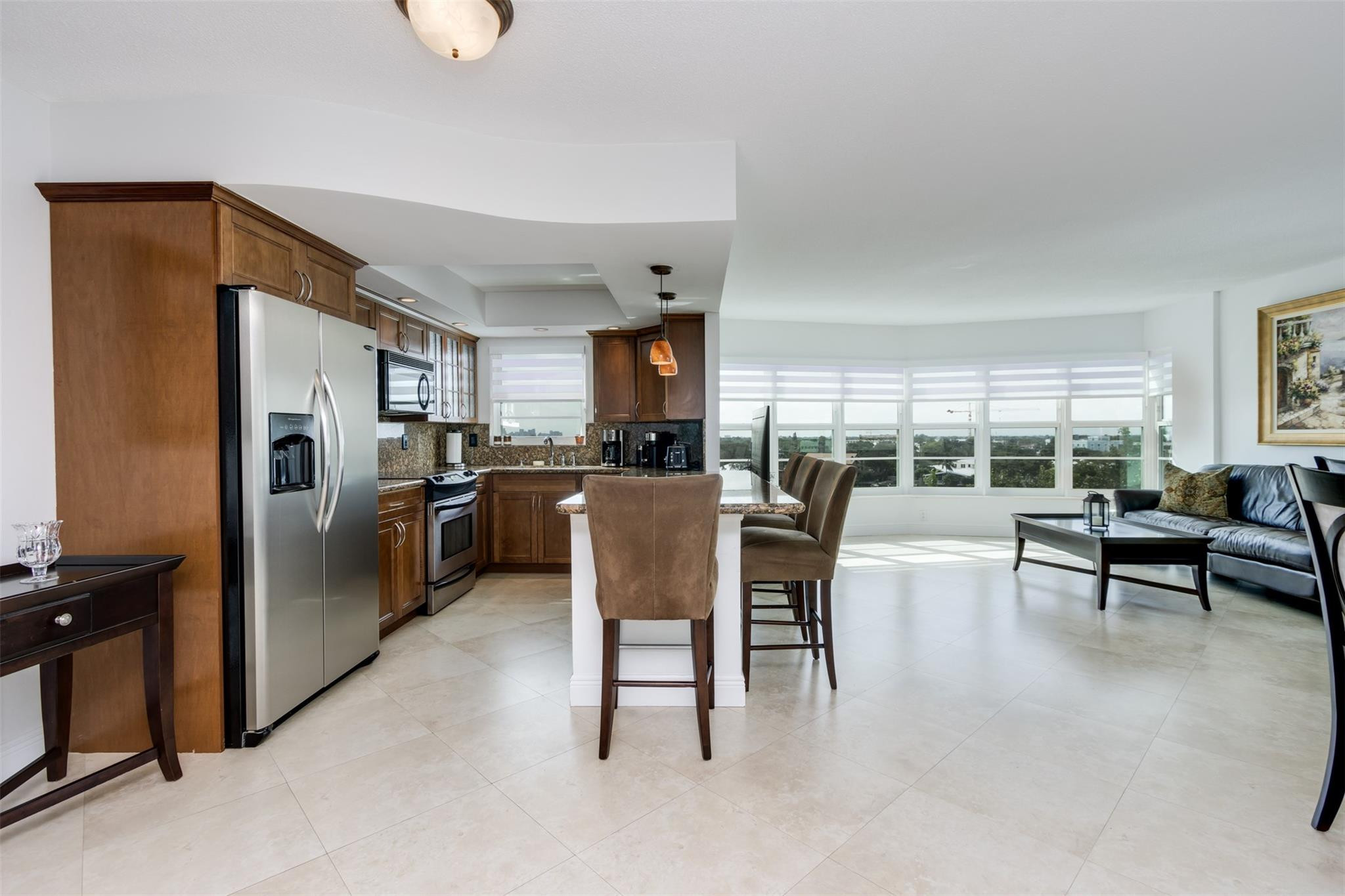 2500 NE 48th #609, Fort Lauderdale FL 33308