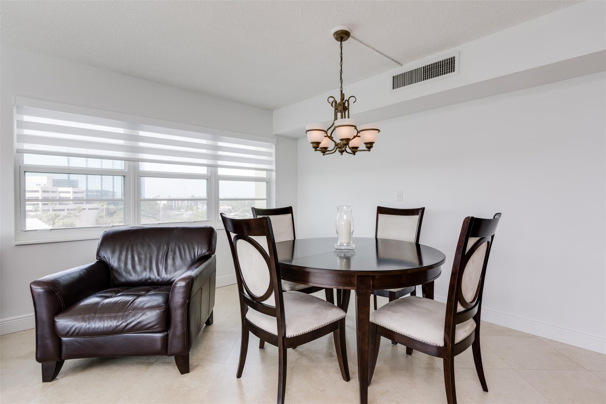 2500 NE 48th #609, Fort Lauderdale FL 33308