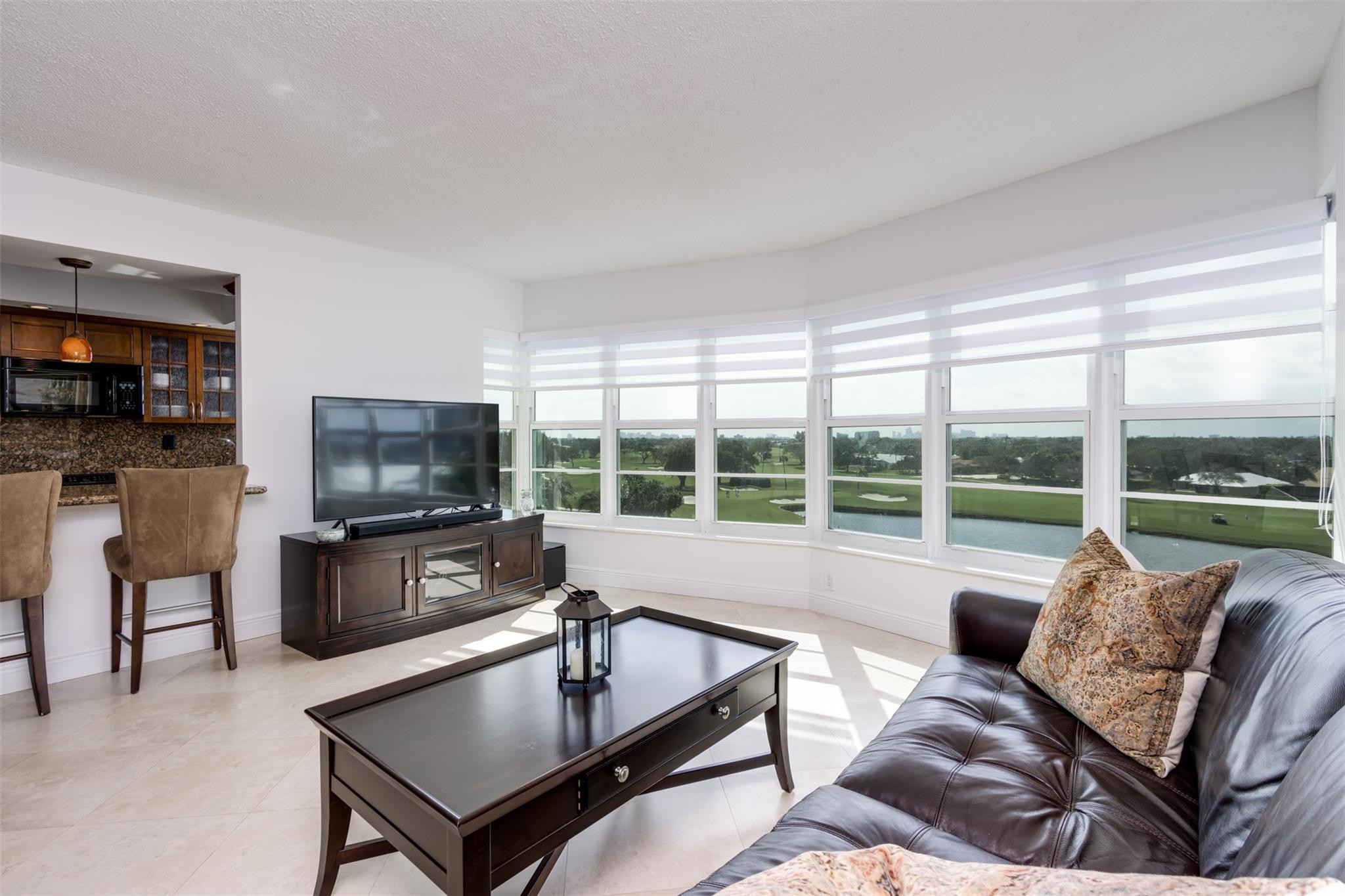 2500 NE 48th #609, Fort Lauderdale FL 33308