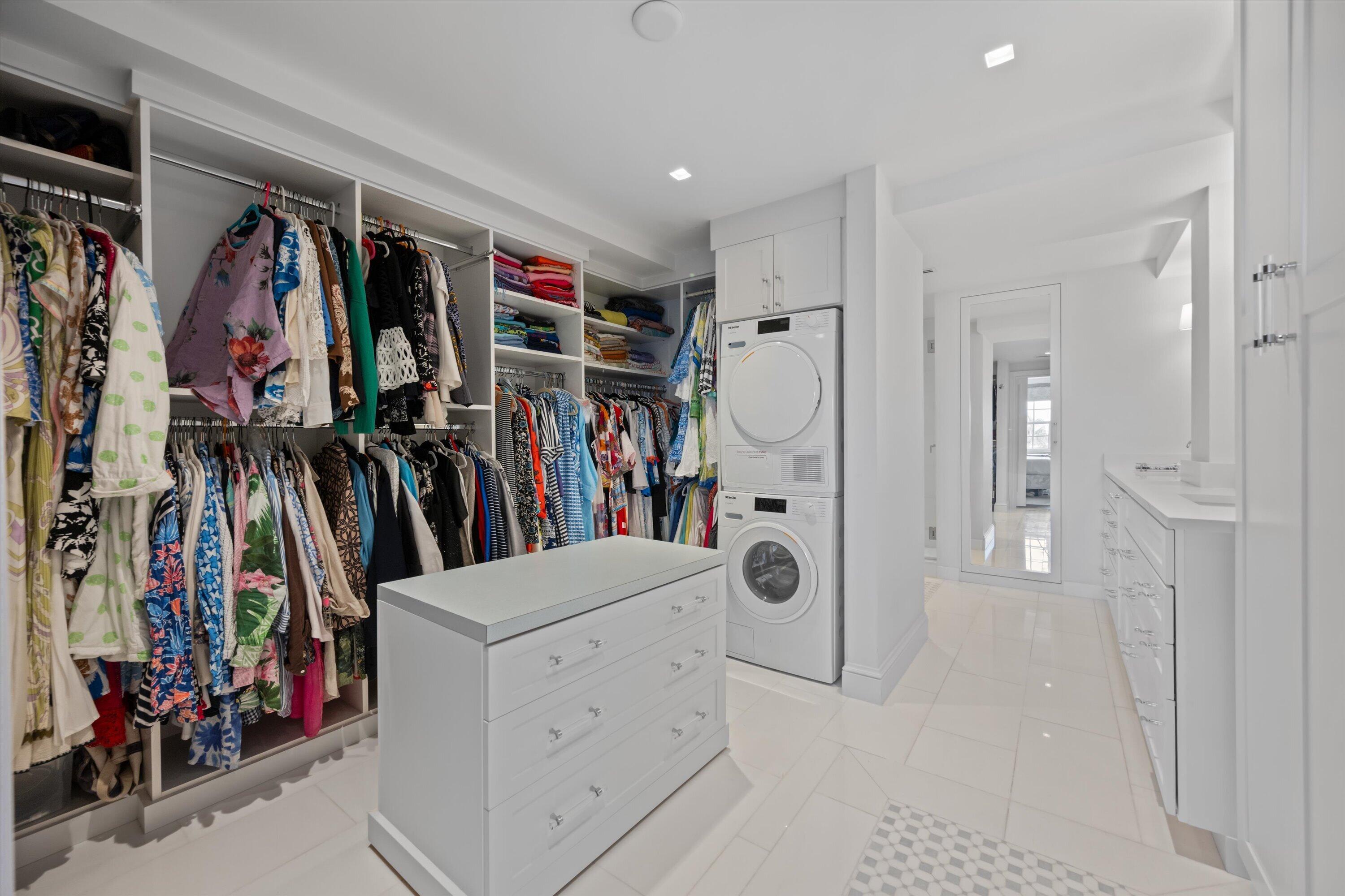 330 Cocoanut Row #5b, Palm Beach FL 33480
