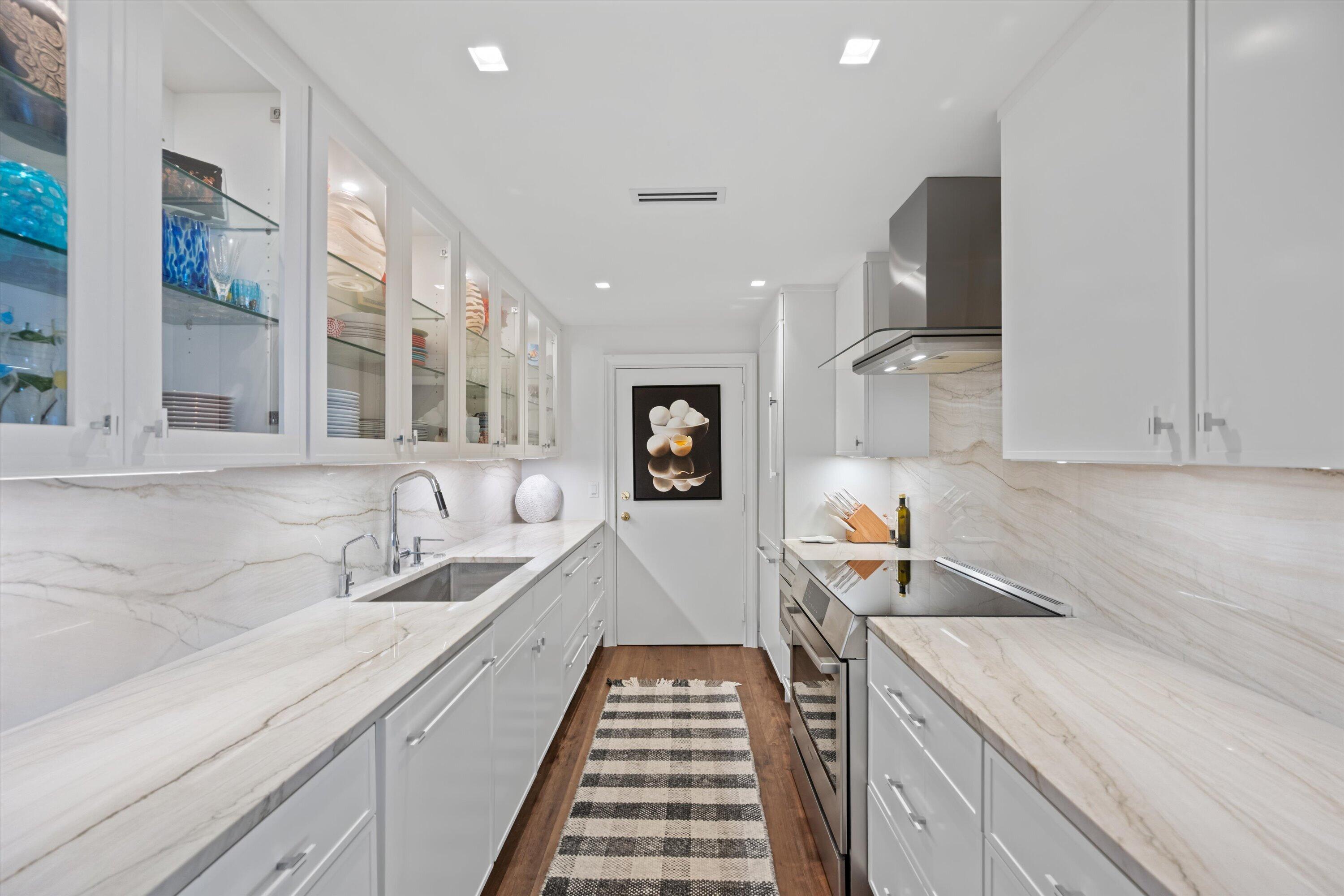 330 Cocoanut Row #5b, Palm Beach FL 33480