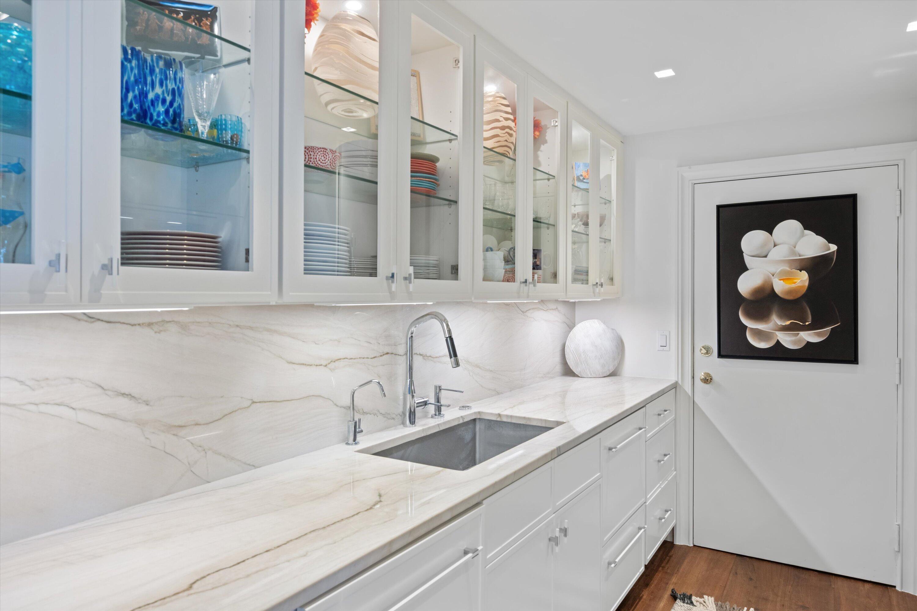 330 Cocoanut Row #5b, Palm Beach FL 33480