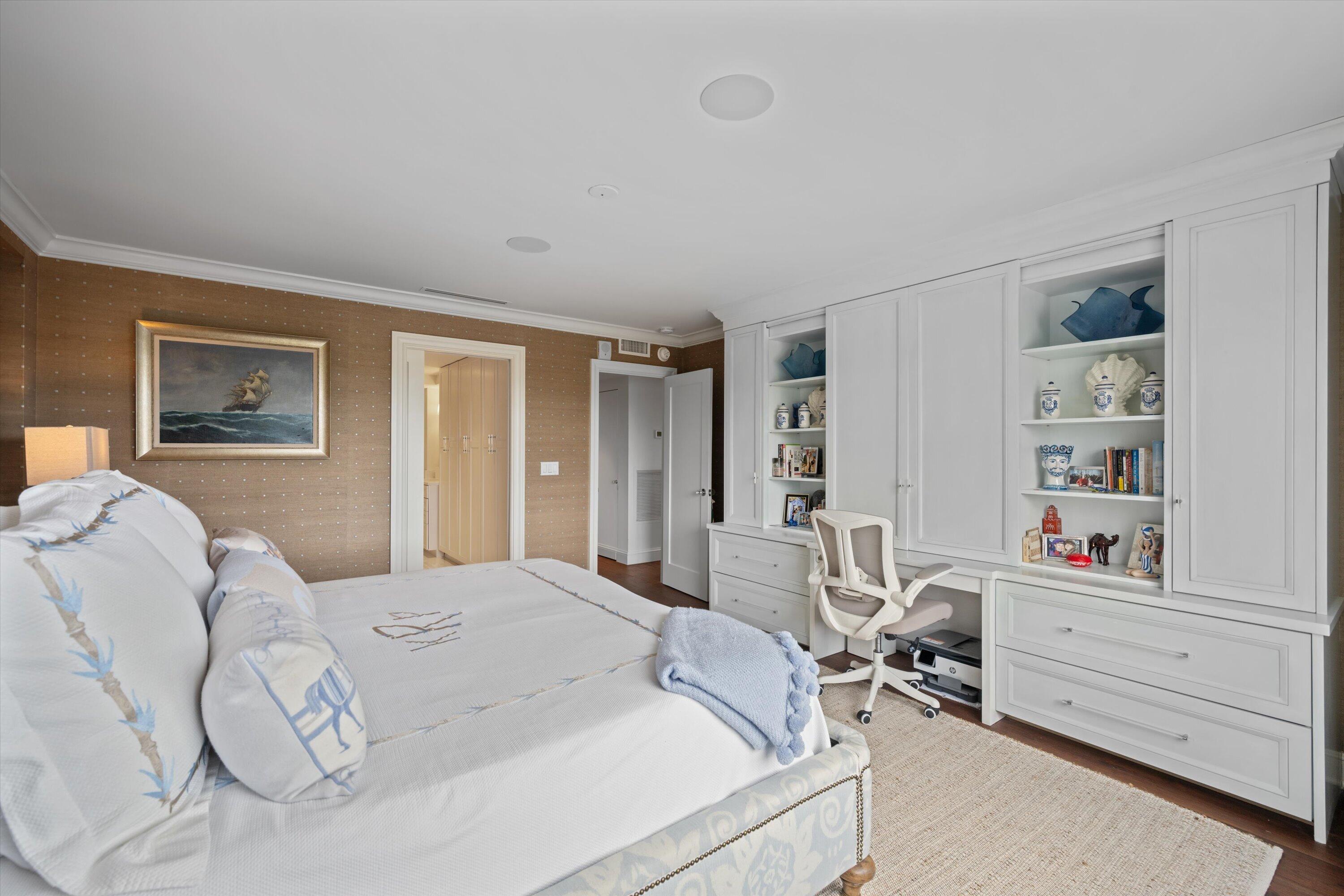 330 Cocoanut Row #5b, Palm Beach FL 33480