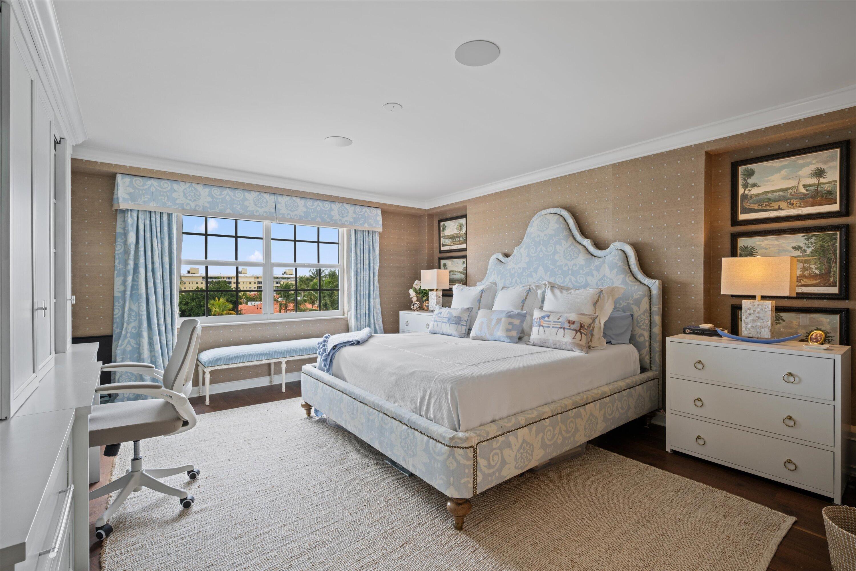 330 Cocoanut Row #5b, Palm Beach FL 33480