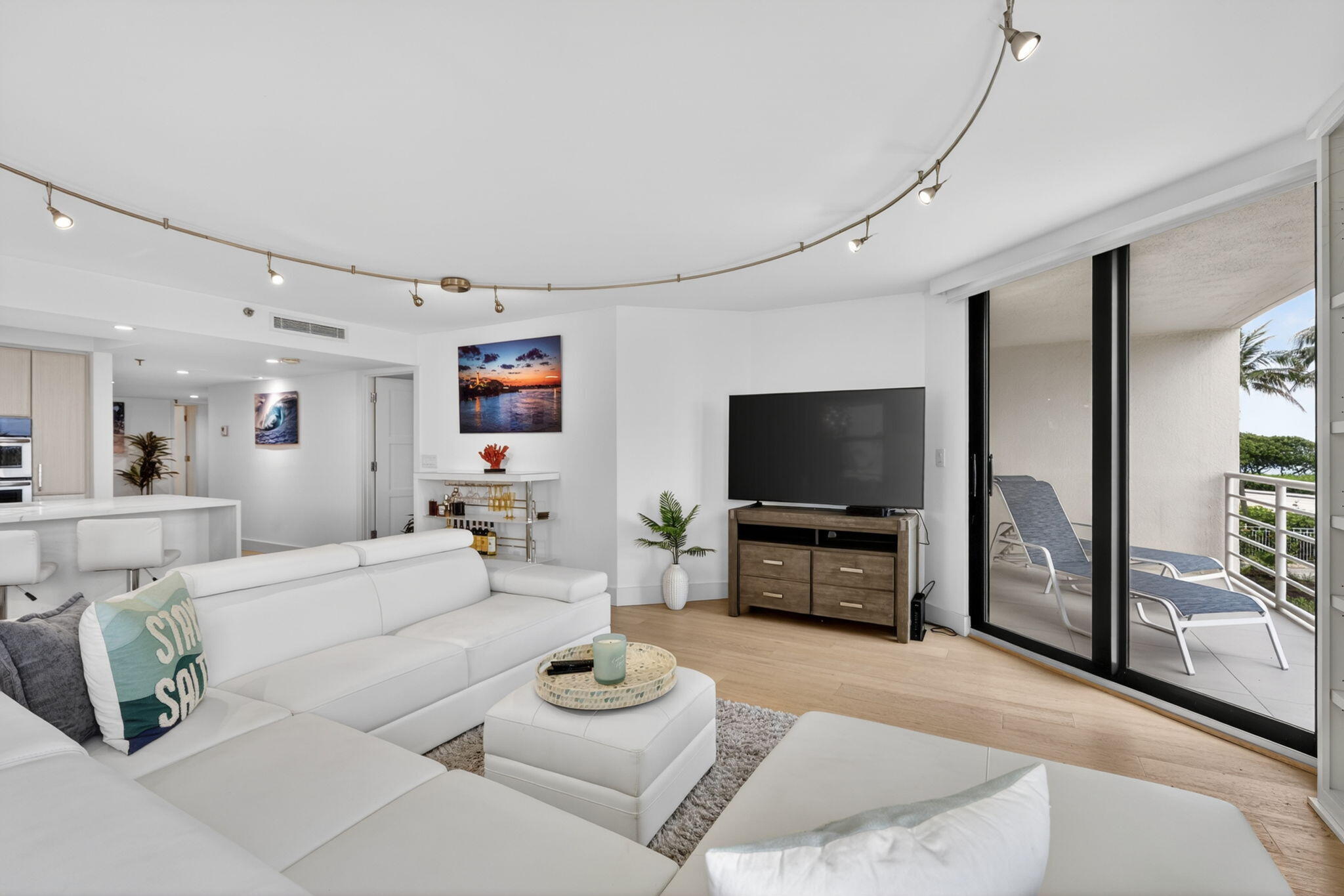 176 Helios #205, Jupiter FL 33477