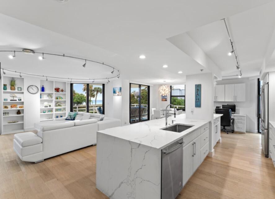 176 Helios #205, Jupiter FL 33477